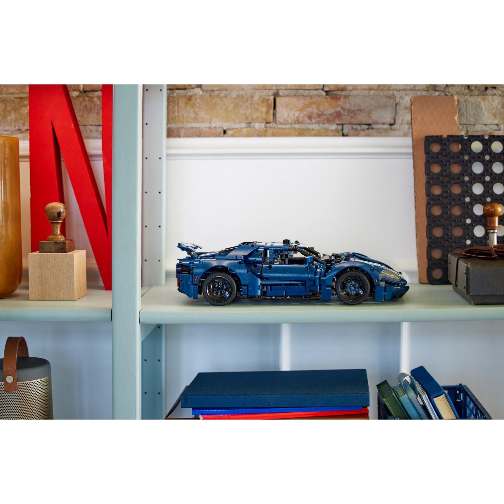 2022 Ford GT | Technic | 42154