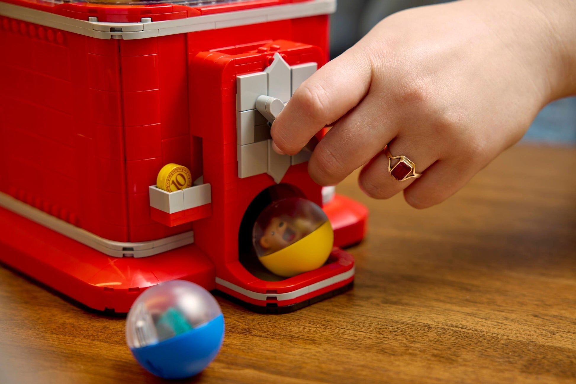 Minifigure Vending Machine | Ideas | 21358