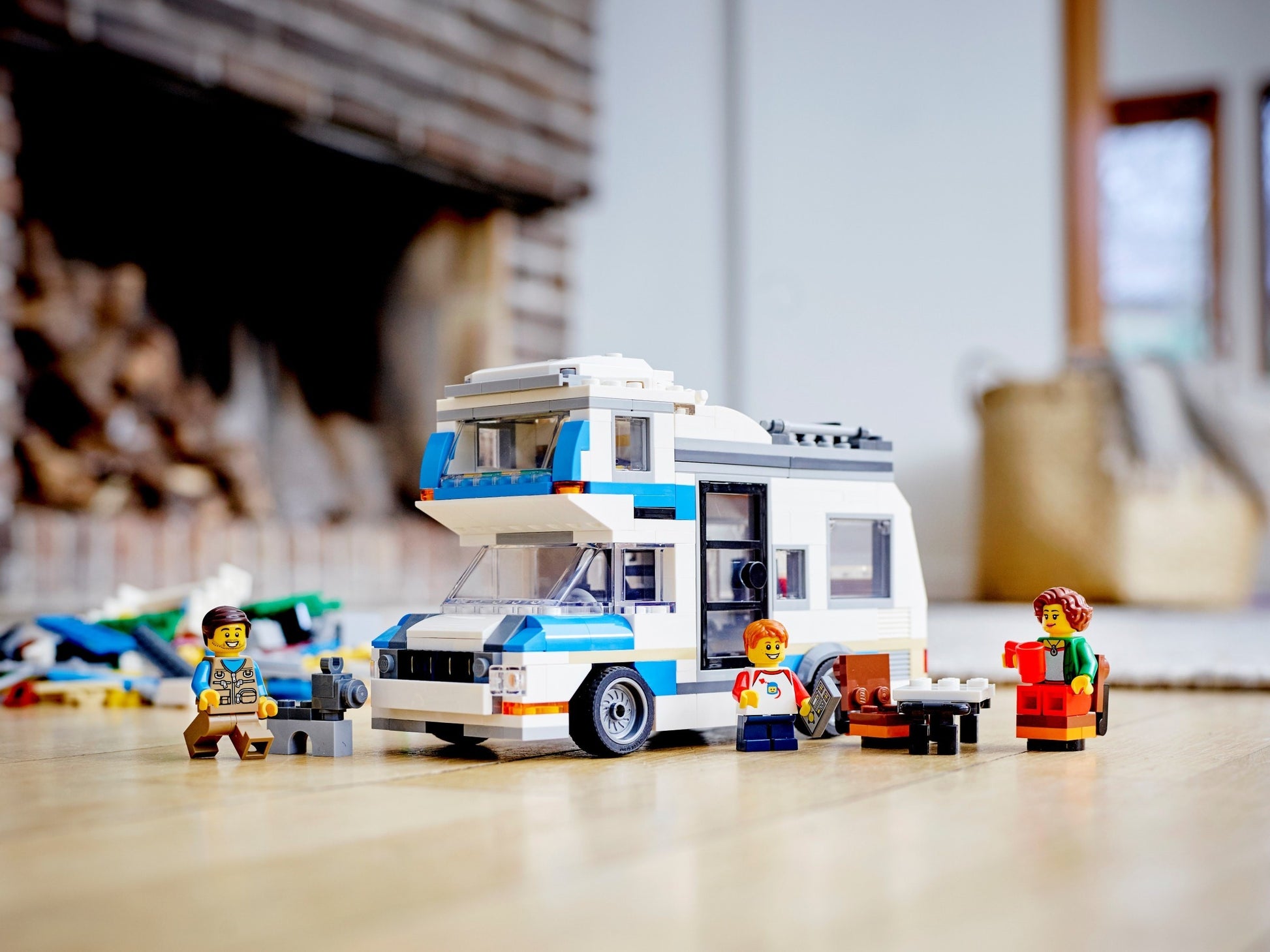 Caravan Family Holiday | Creator | 31108