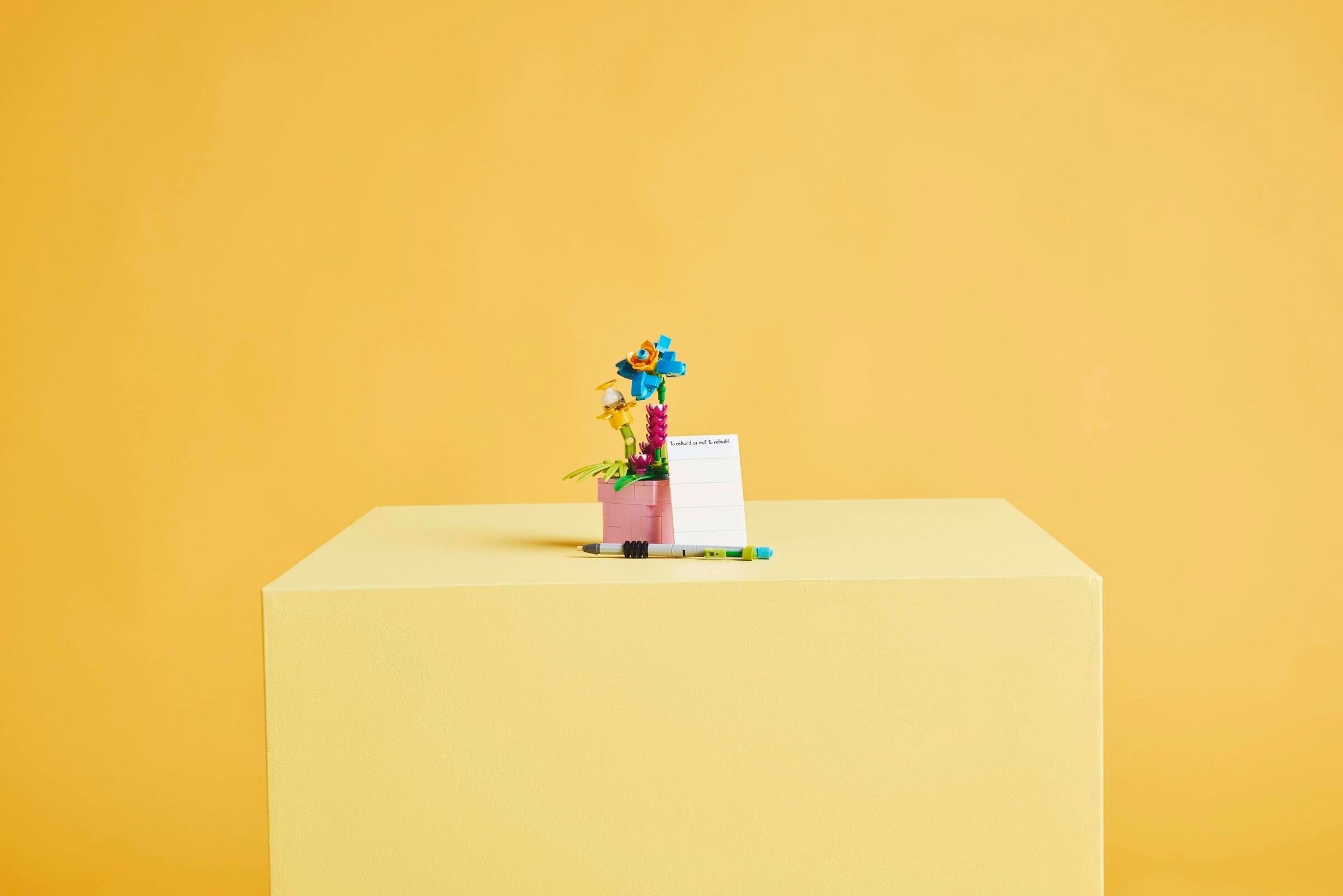 Typewriter with Flowers | Creator | 31169