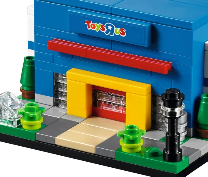 Bricktober Toys R Us Store | Promotional | 40144