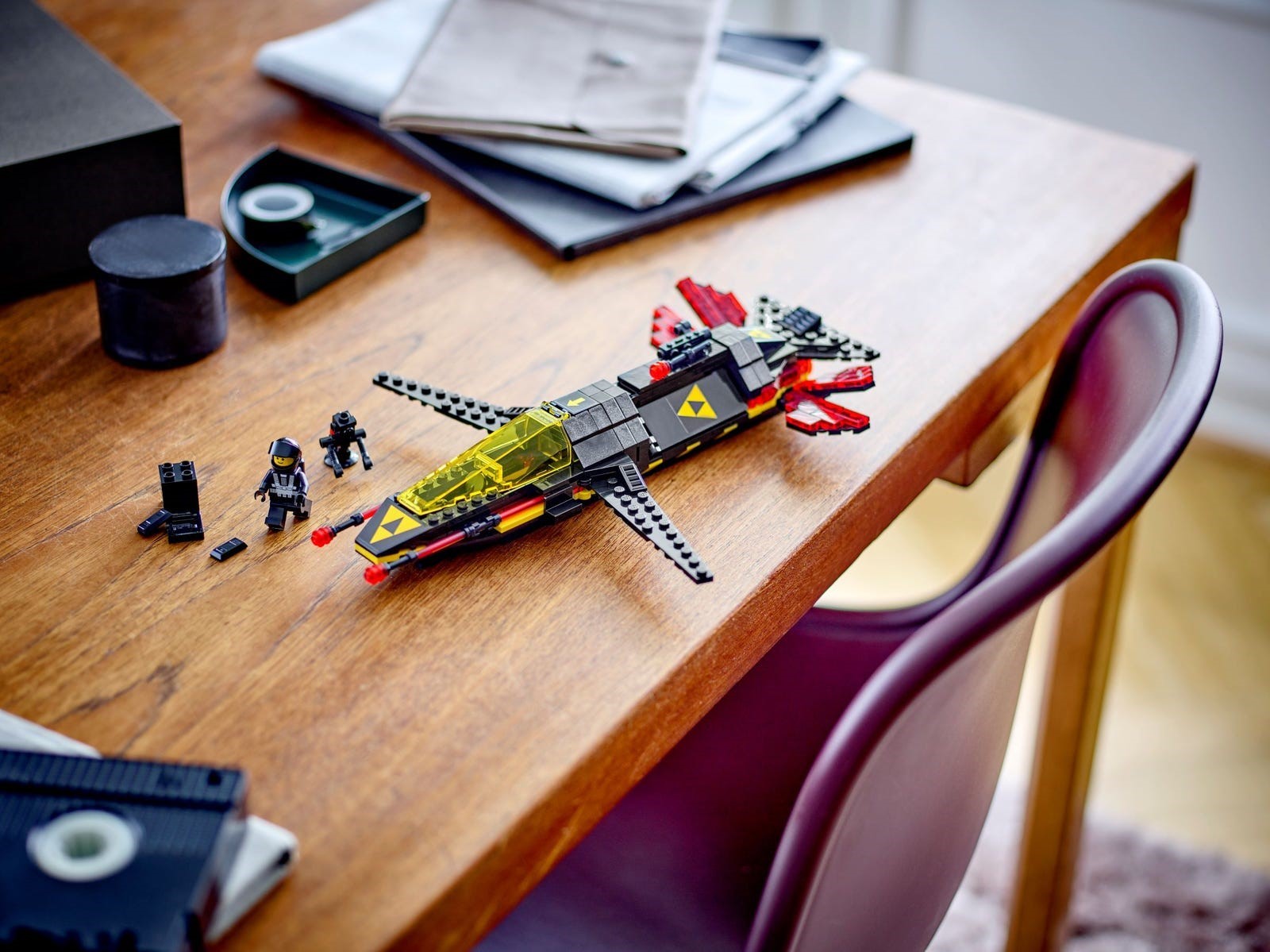 Blacktron Cruiser | Icons | 40580