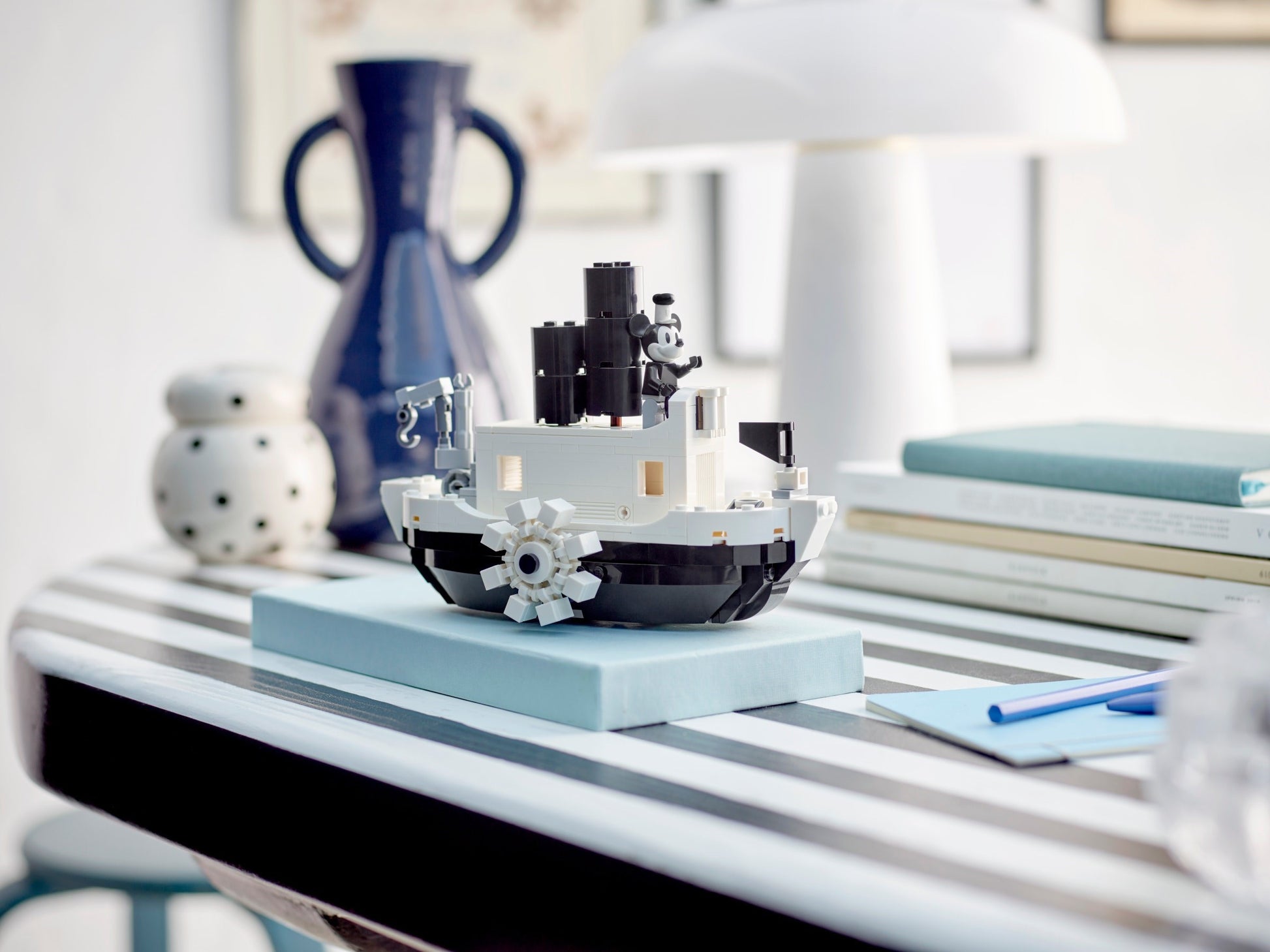 Mini Steamboat Willie | Disney | 40659