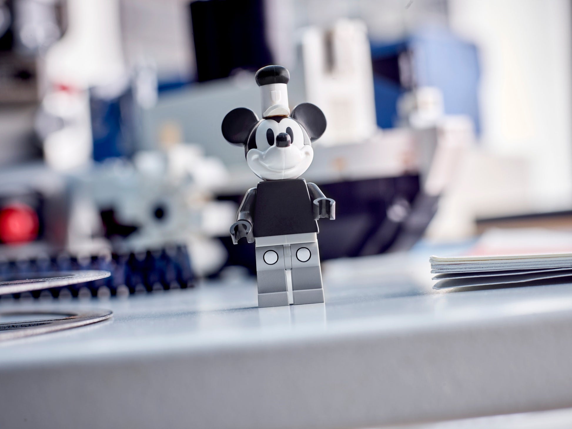 Mini Steamboat Willie | Disney | 40659