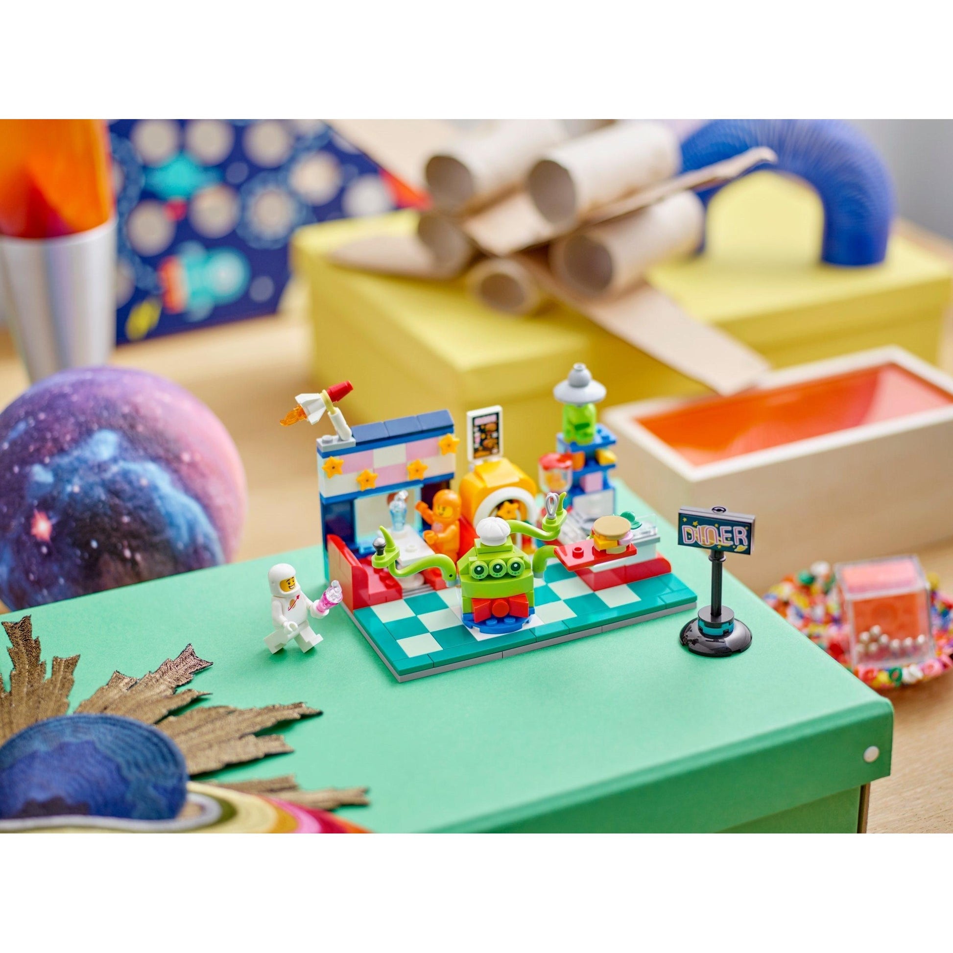 Alien Space Diner | Promotional | 40687