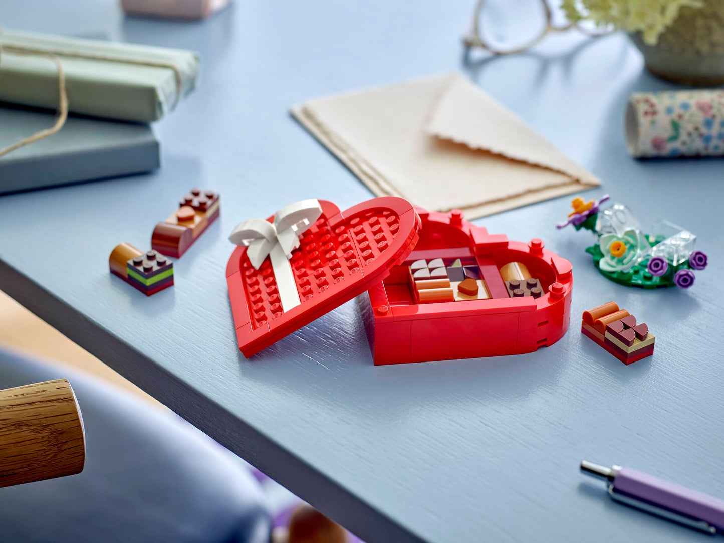 Celebration Series: Valentine's Day Box | Creator | 40759