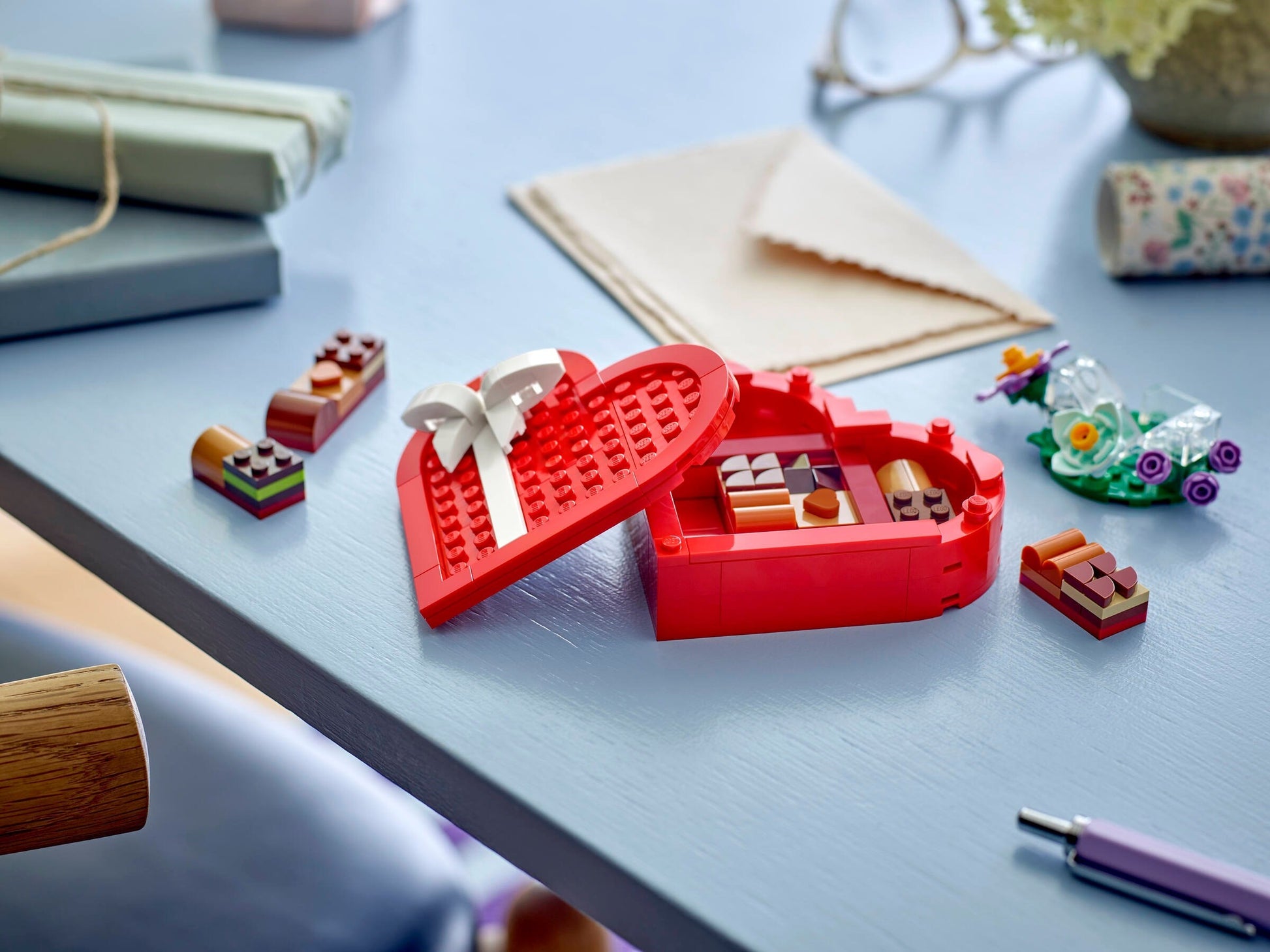 Celebration Series: Valentine's Day Box | Creator | 40759