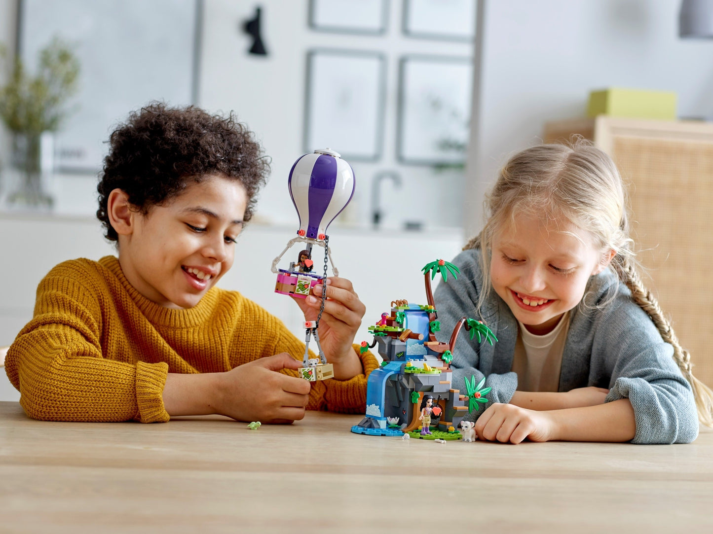 Tiger Hot Air Balloon Jungle Rescue | Friends | 41423