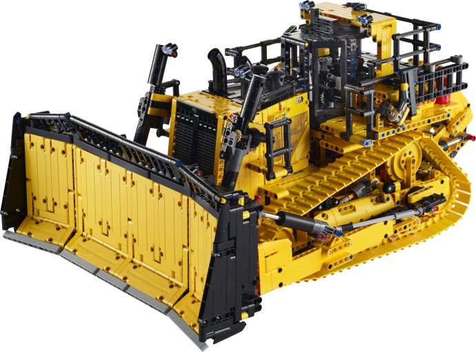 Cat D11 Bulldozer | Technic | 42131
