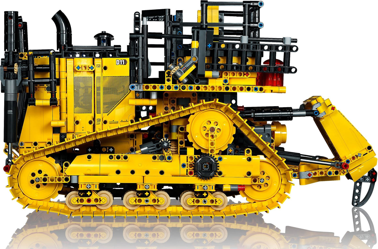 Cat D11 Bulldozer | Technic | 42131