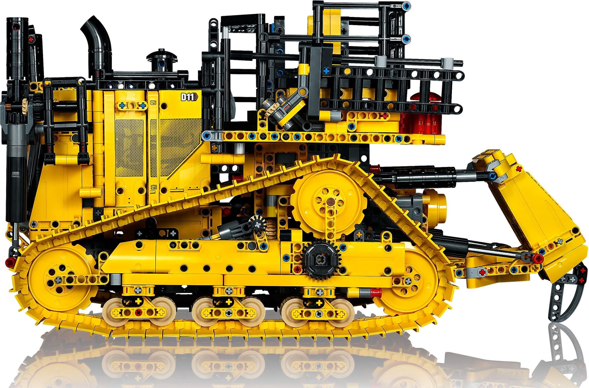 Cat D11 Bulldozer | Technic | 42131