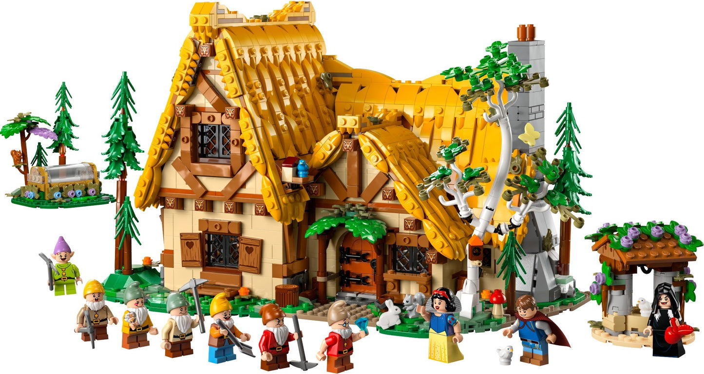 Snow White and the Seven Dwarfs' Cottage | Disney | 43242