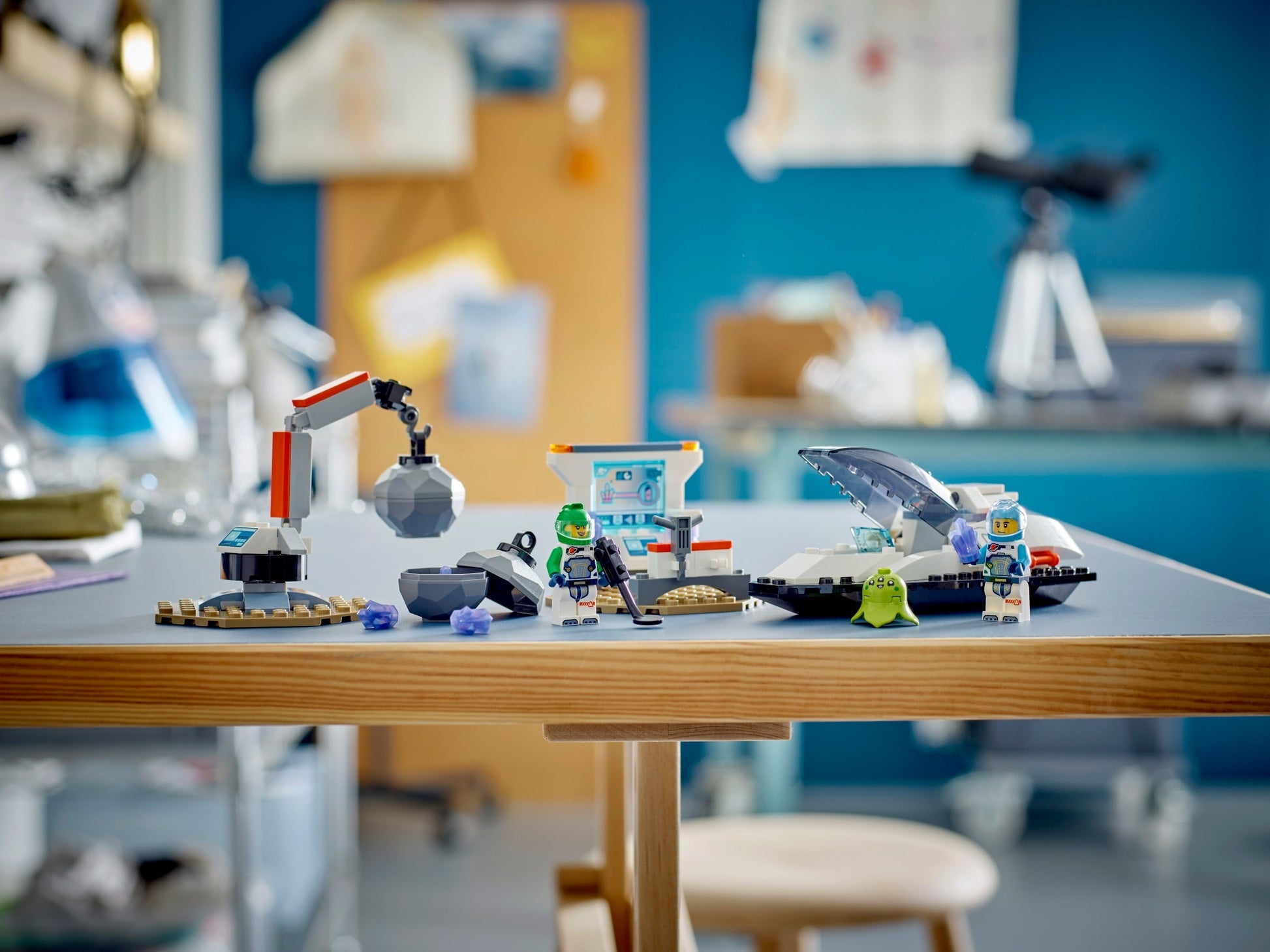 Spaceship and Asteroid Discovery | City | 60429