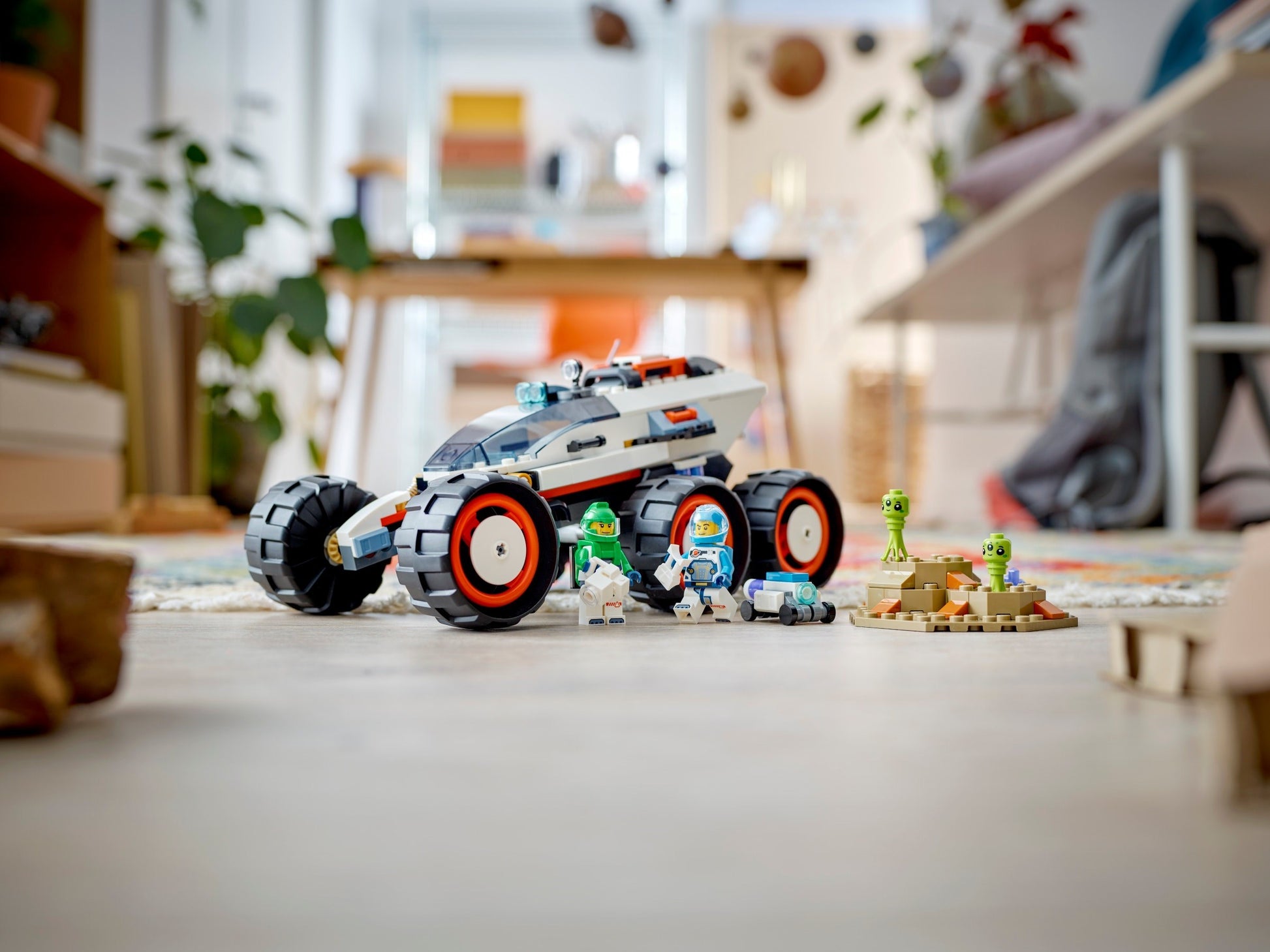 Space Explorer Rover and Alien Life | City | 60431
