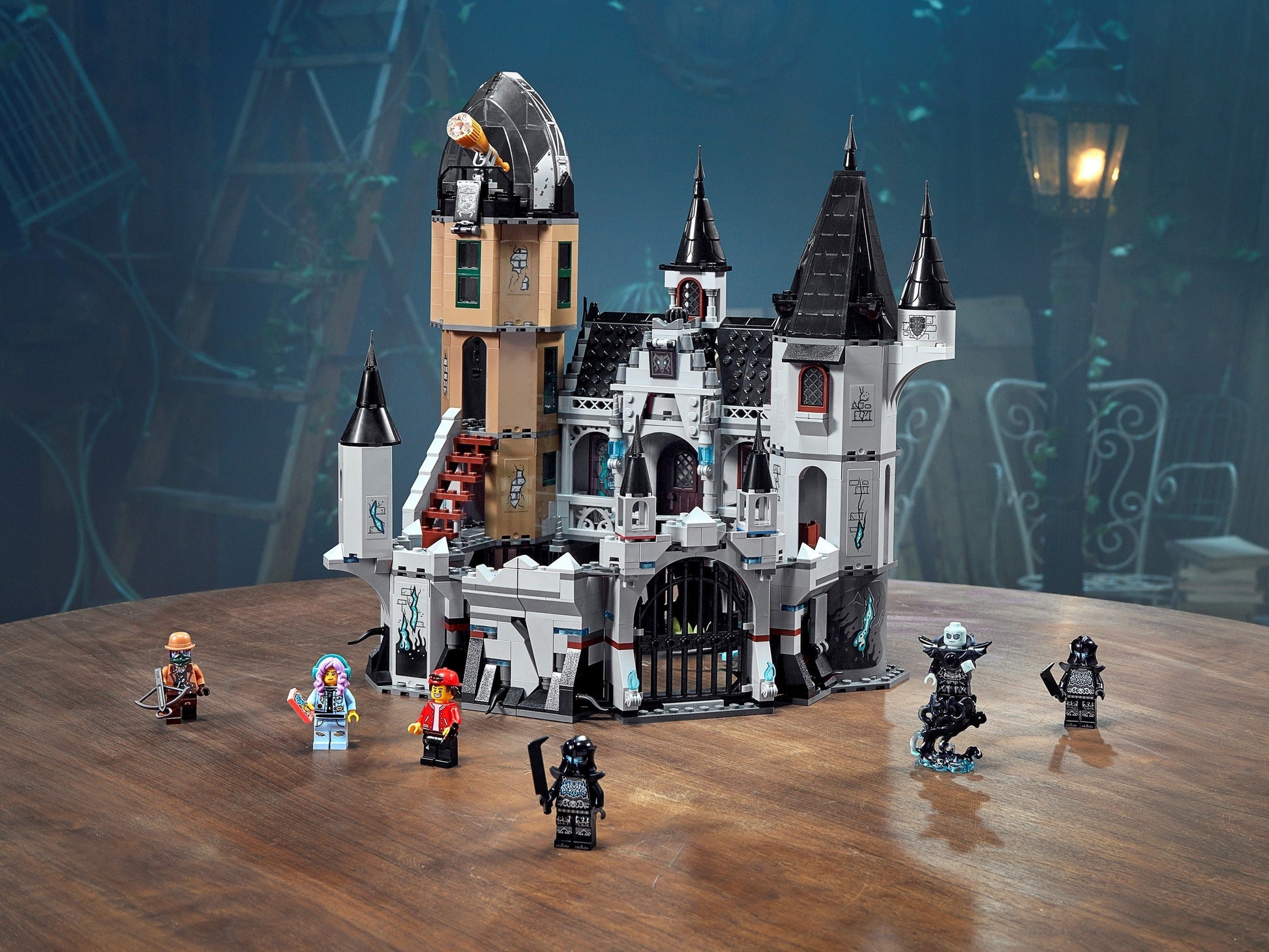 Mystery Castle | Hidden Side | 70437