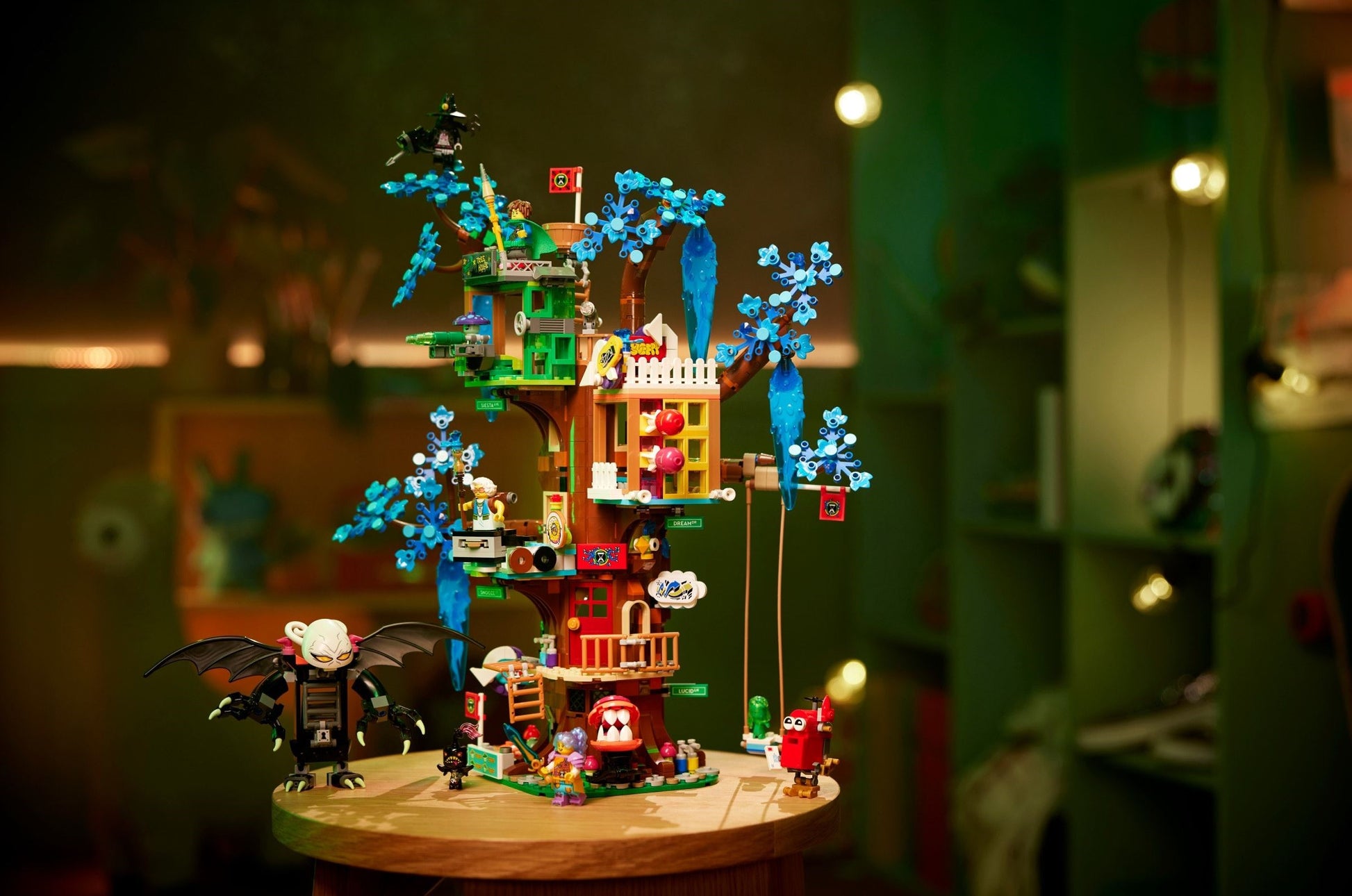 Fantastical Tree House | Dreamzzz | 71461