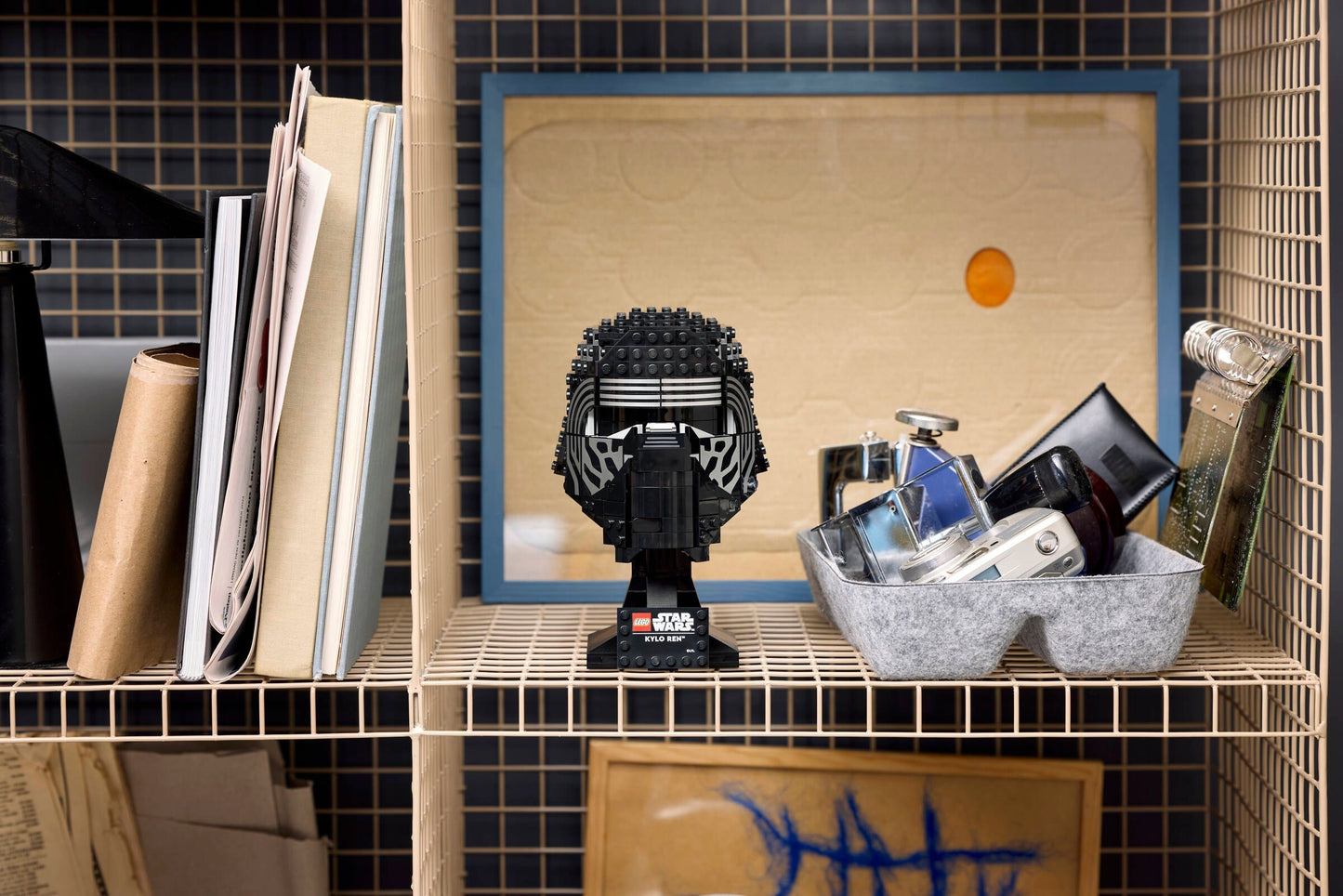 Kylo Ren Helmet | Star Wars | 75415