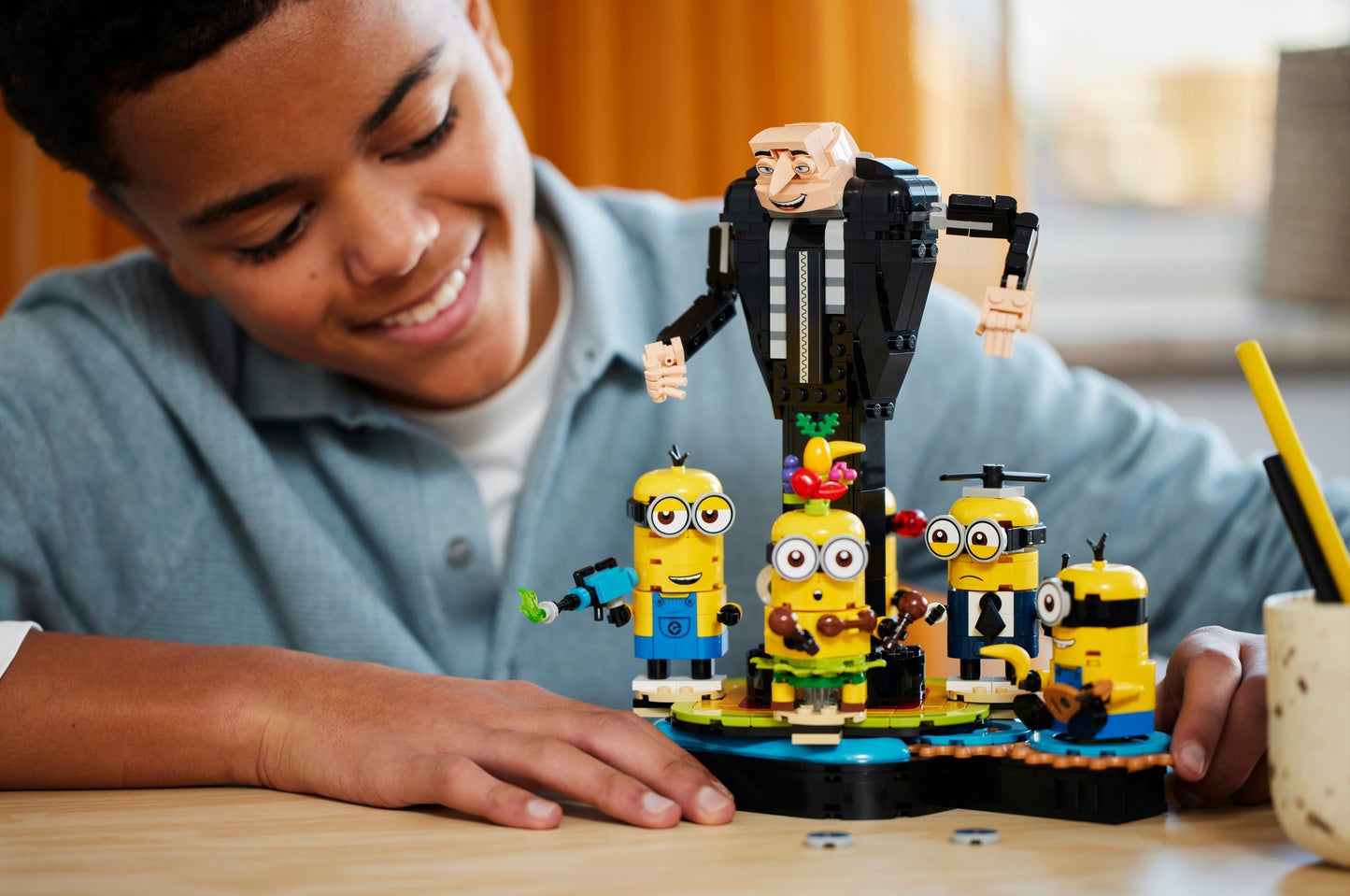Brick-Built Gru and Minions  | Despicable Me | 75582