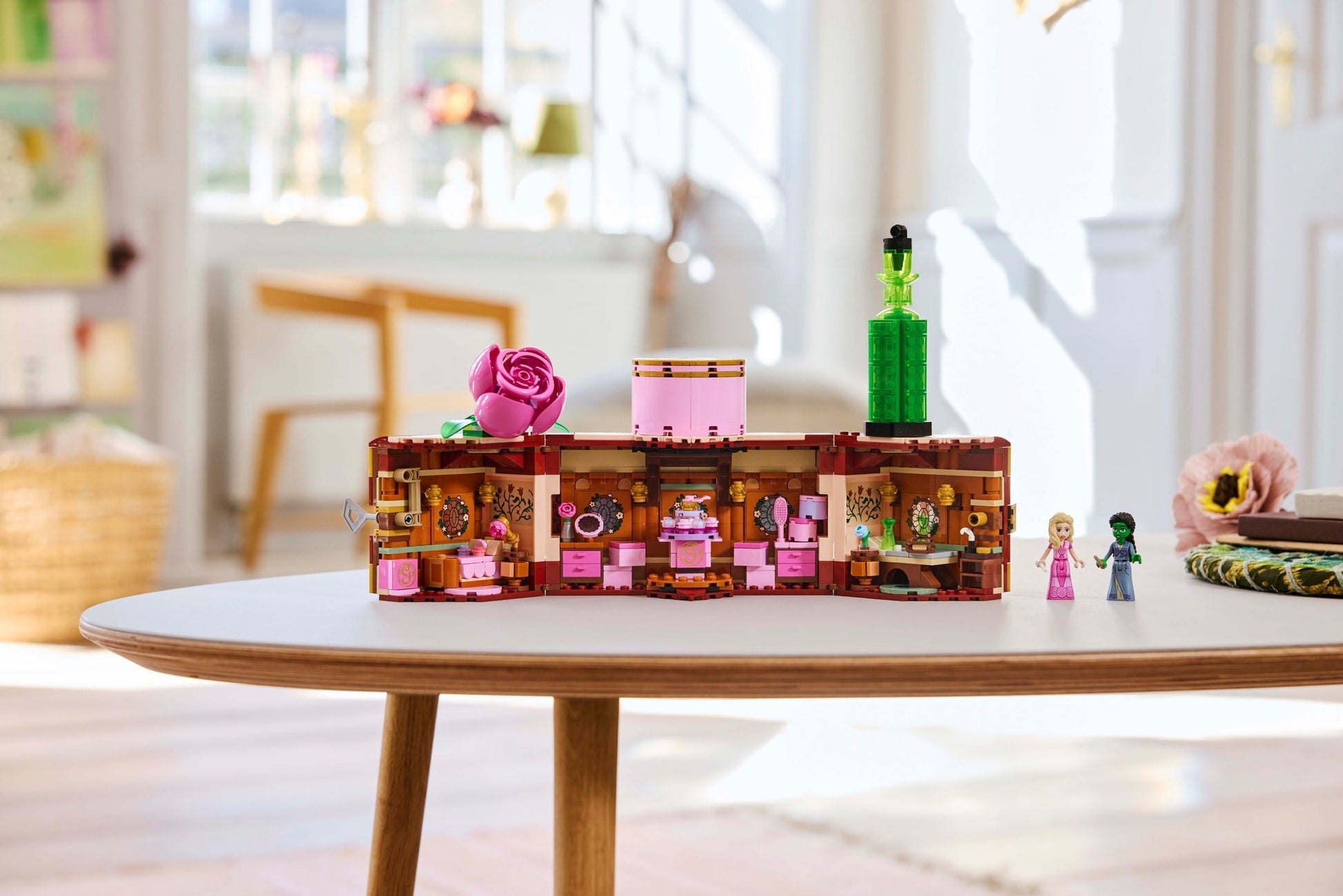Glinda & Elphaba's Dormitory | Wicked | 75683