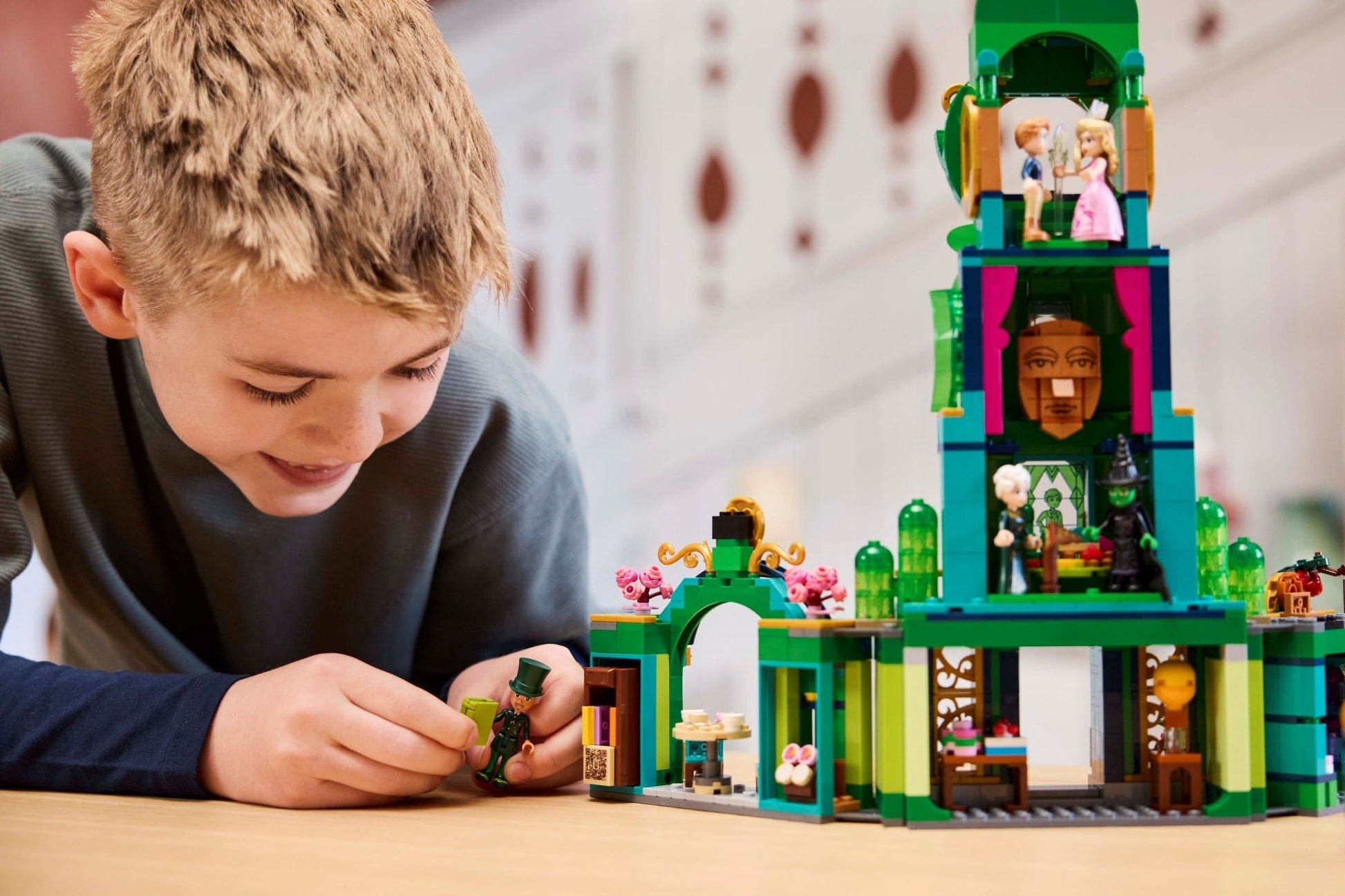Welcome to Emerald City | Wicked | 75684