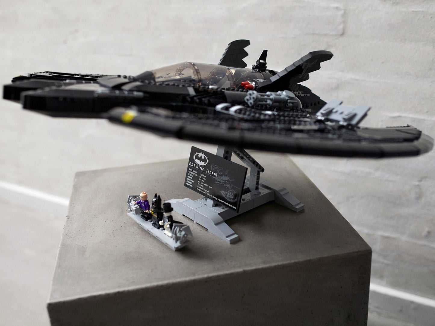 1989 Batwing | DC Comics Super Heroes | 76161