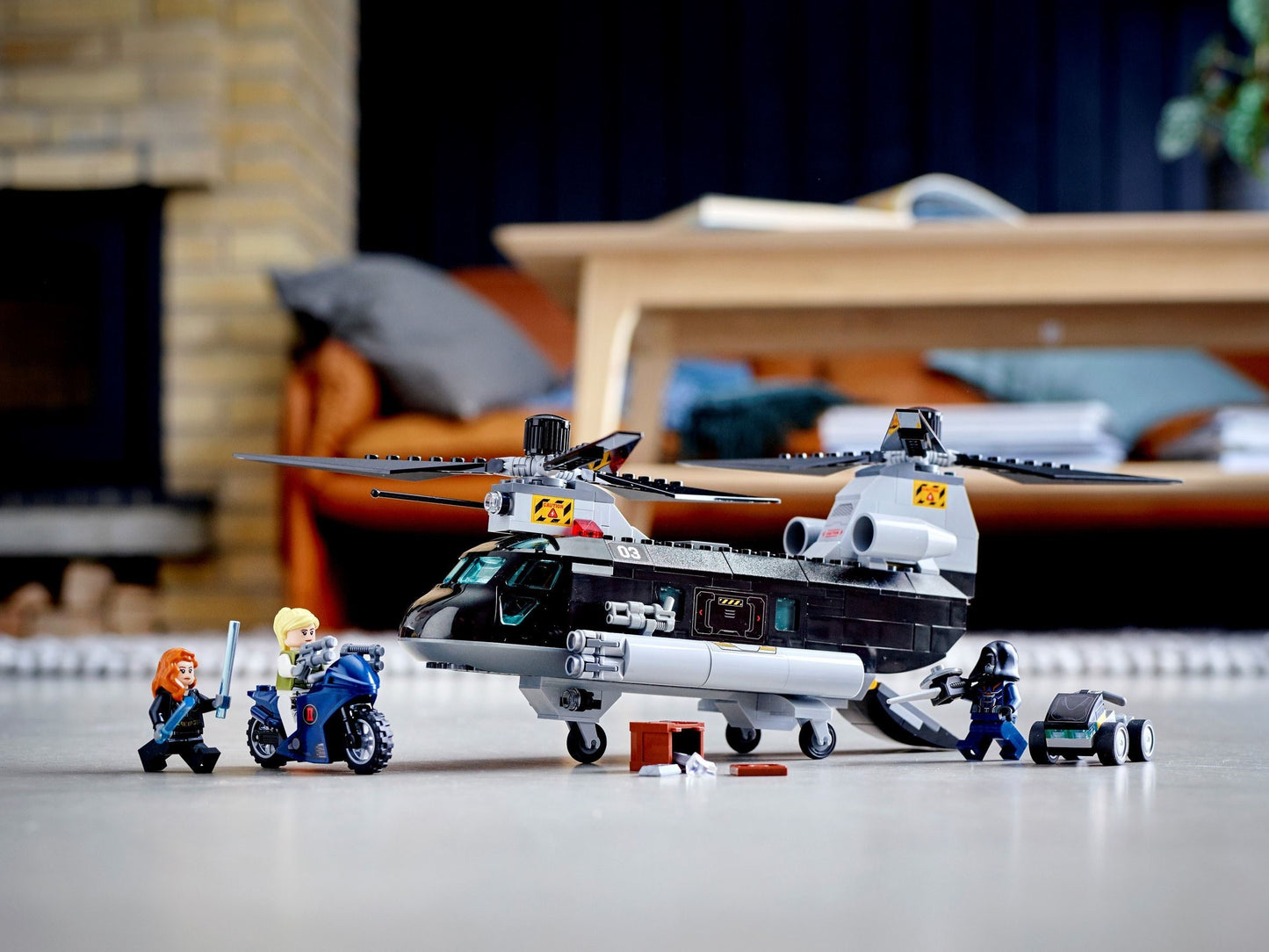 Black Widow's Helicopter Chase | Marvel Super Heroes | 76162