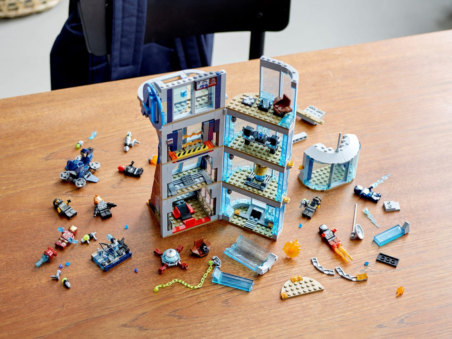 Avengers Tower Battle | Marvel Super Heroes | 76166