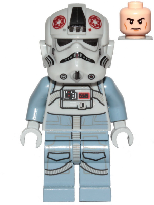Pilote d'AT-AT - Logo impérial rouge foncé, rides des joues, froncement de sourcils | sw1104