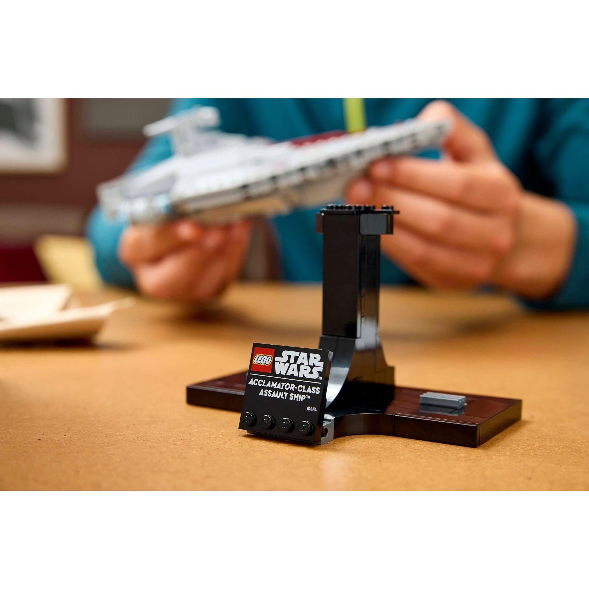 Acclamator-class Assault Ship | Star Wars | 75404