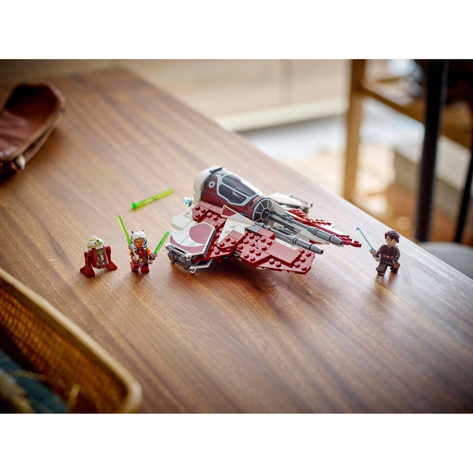 Ahsoka's Jedi Interceptor | Star Wars | 75401