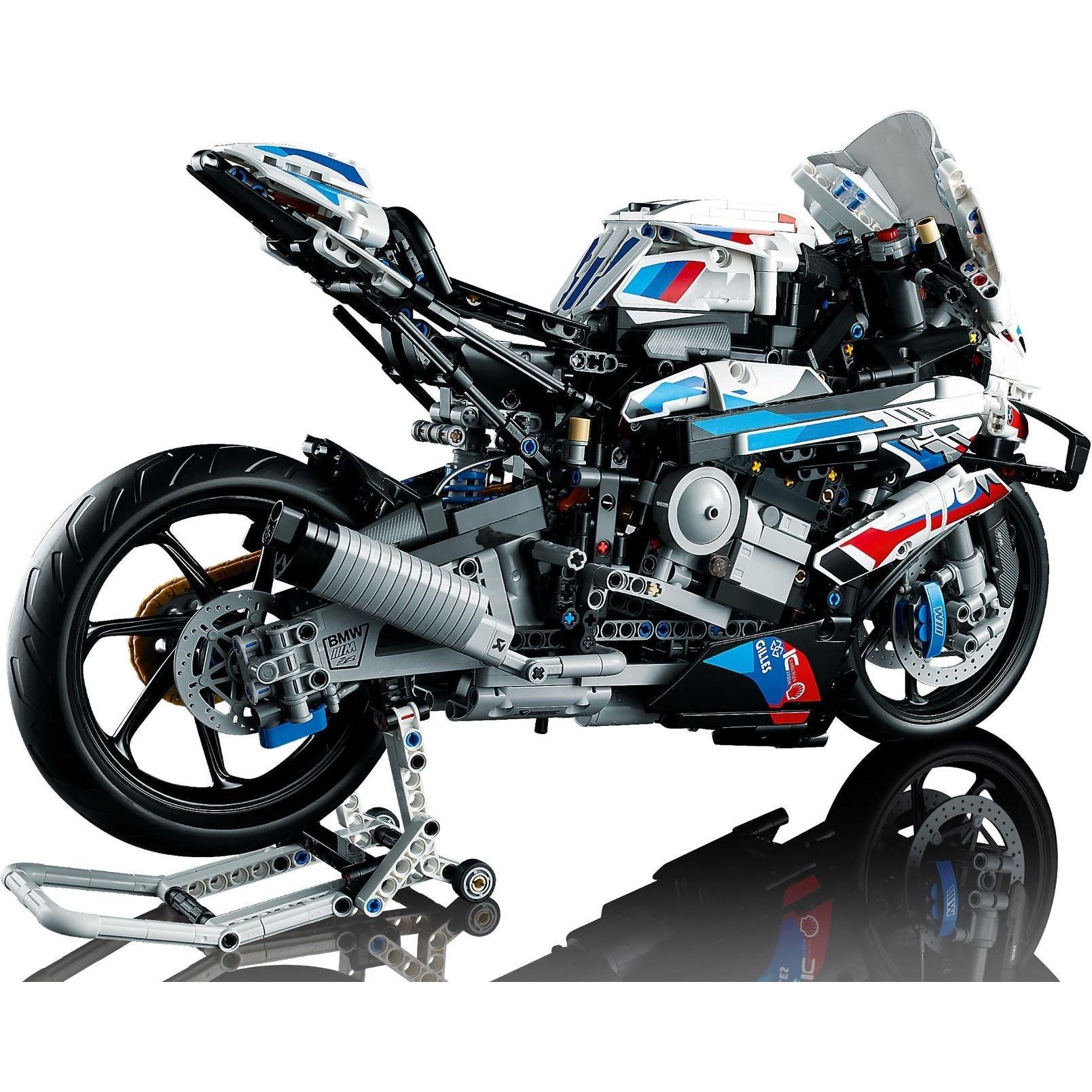 BMW M 1000 RR | Technic | 42130