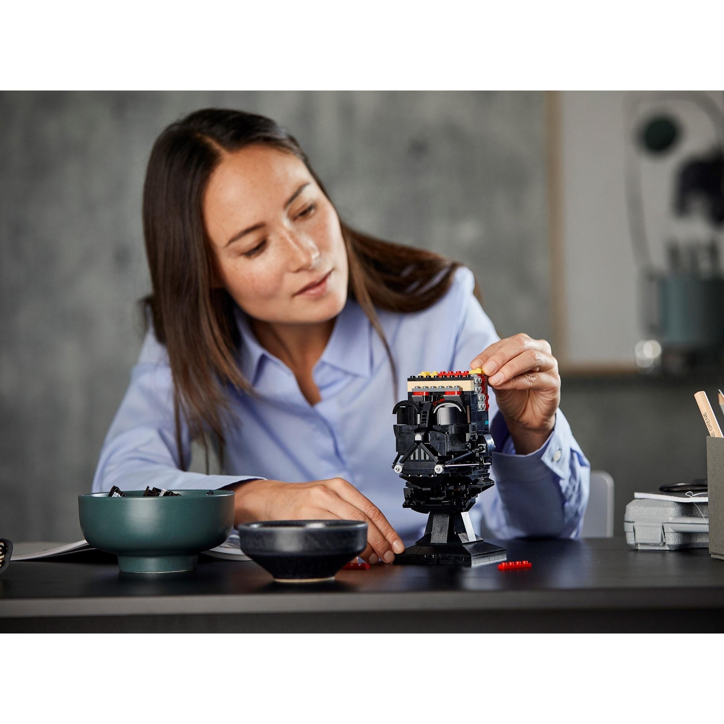 Darth Vader Helmet | Star Wars | 75304