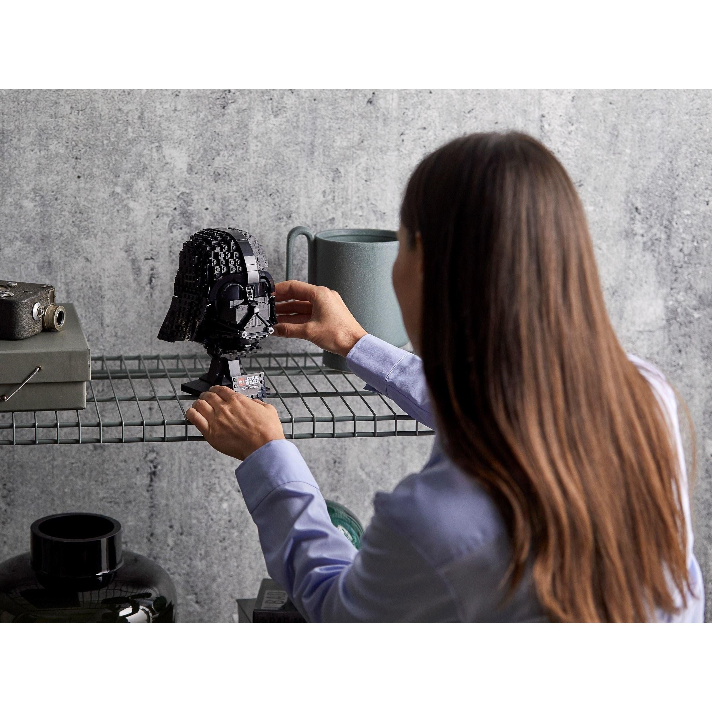 Darth Vader Helmet | Star Wars | 75304