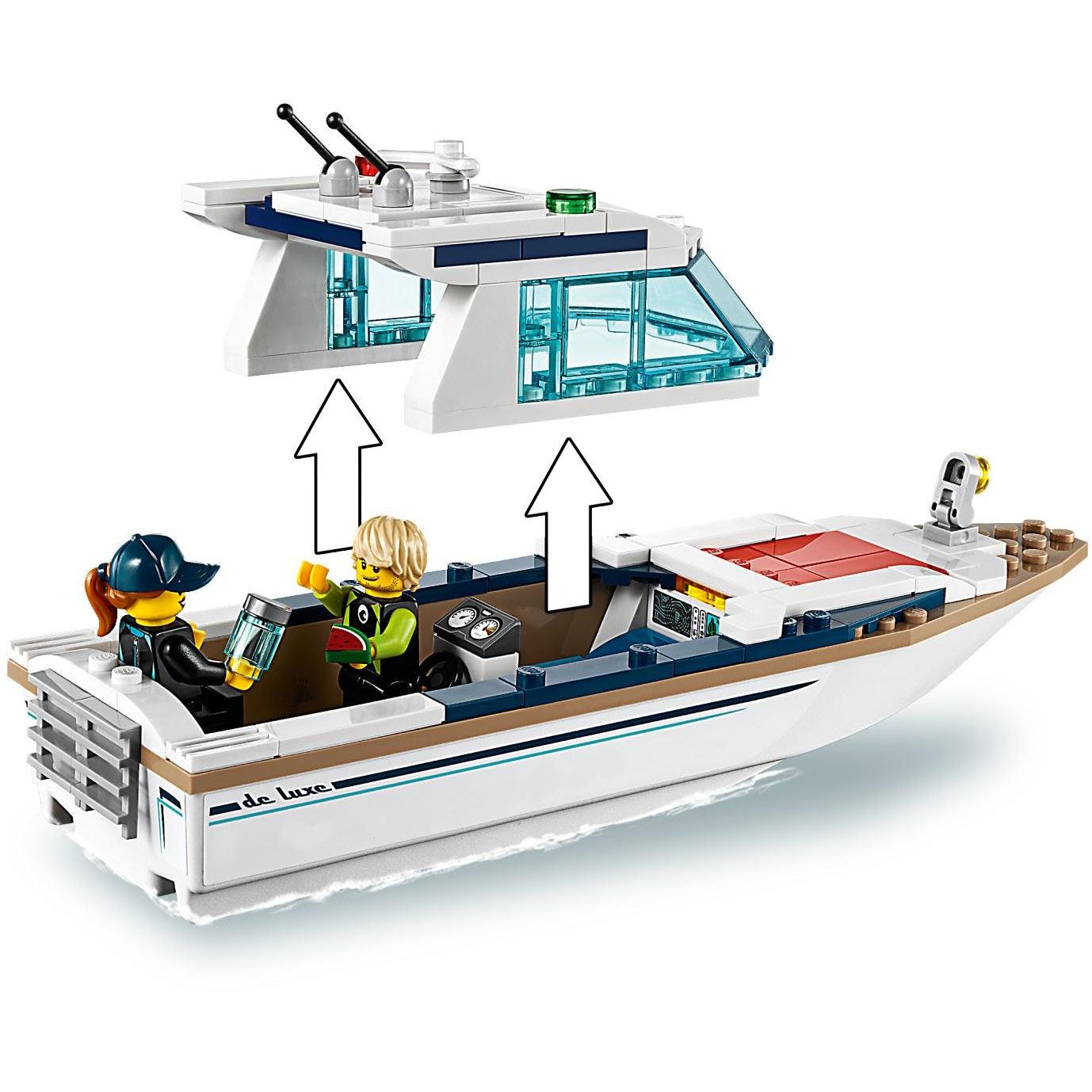 Diving Yacht | City | 60221