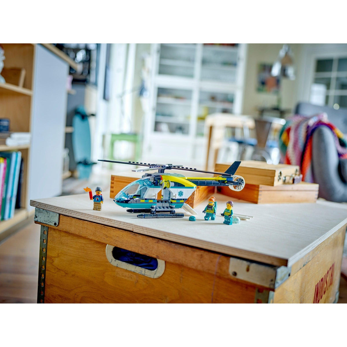 Hélicoptère de secours d'urgence | Ville | 60405