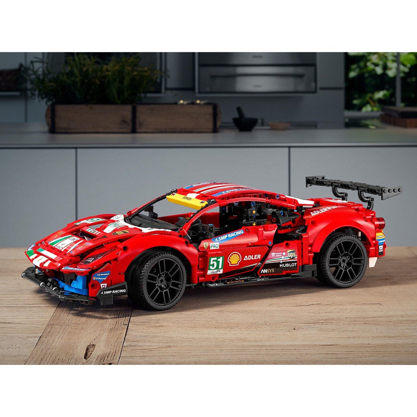 Ferrari 488 GTE 'AF Corse #51' | Technic | 42125