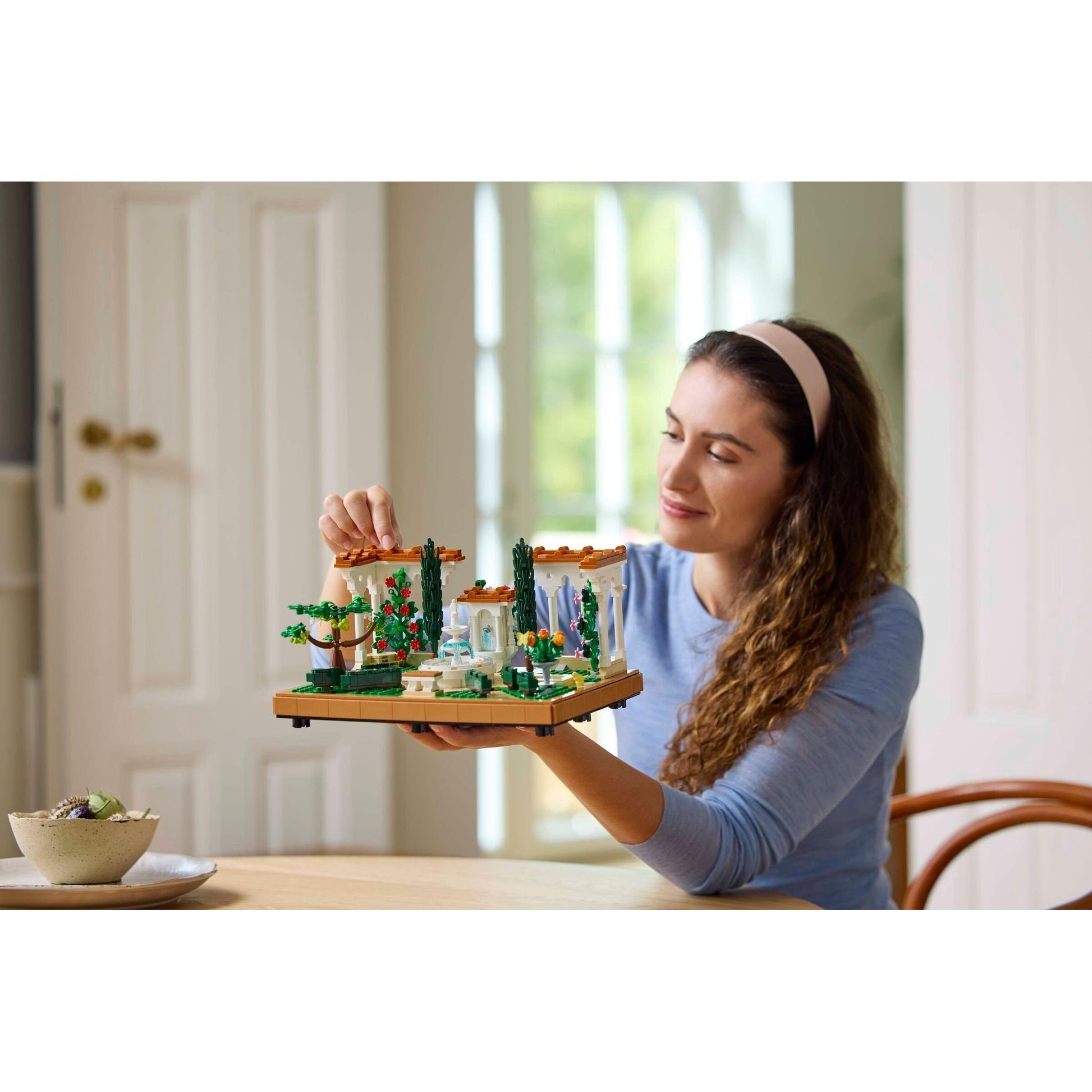 Fountain Garden | Icons | 10359