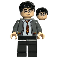 Harry Potter - Gilet Gryffondor gris bleu foncé, ouvert sur une chemise sans plis, jambes noires | hp396