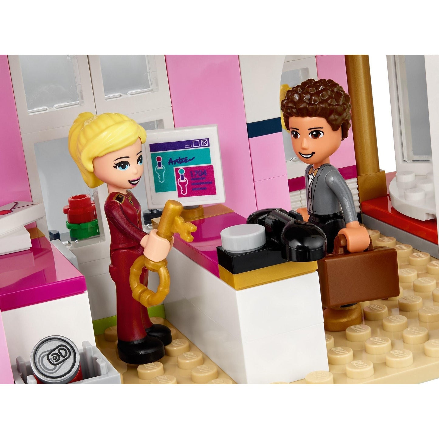 Heartlake City Grand Hotel | Friends | 41684