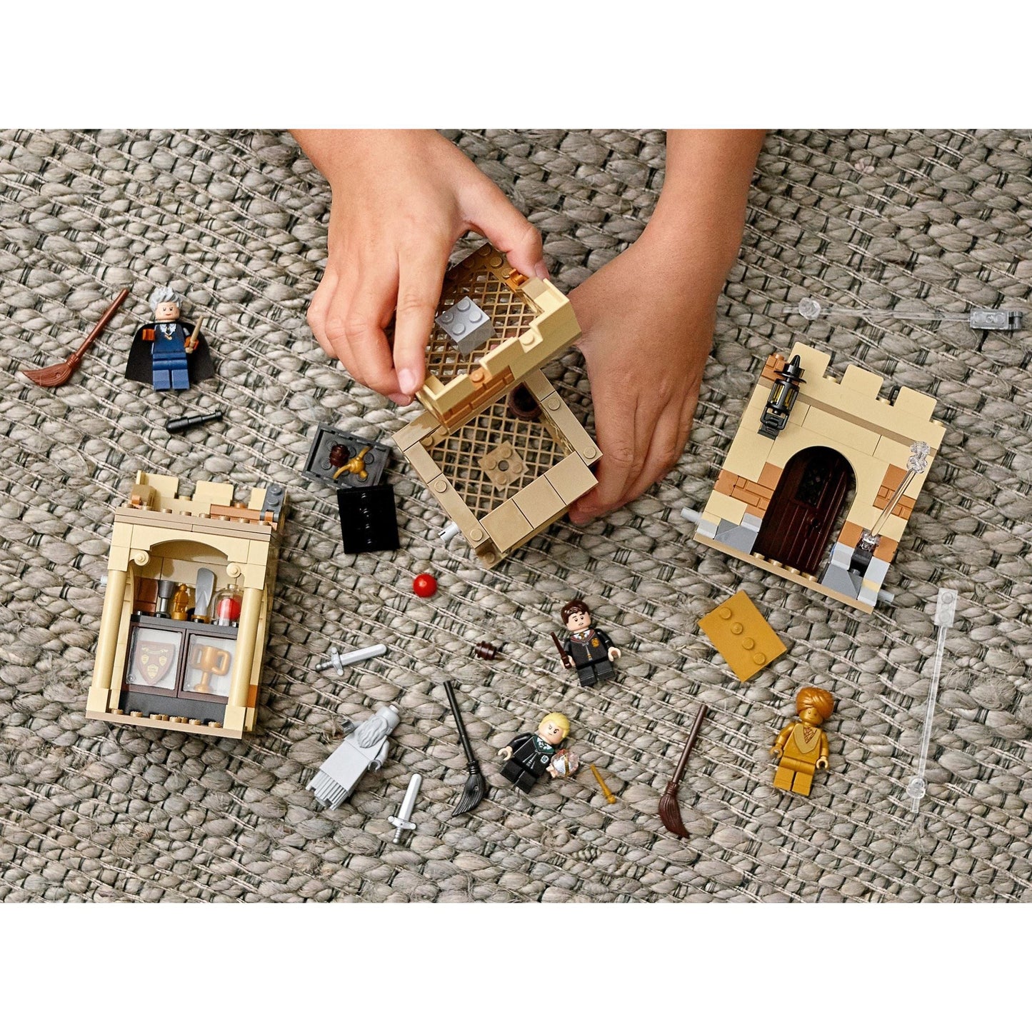 Hogwarts: First Flying Lesson | Harry Potter | 76395