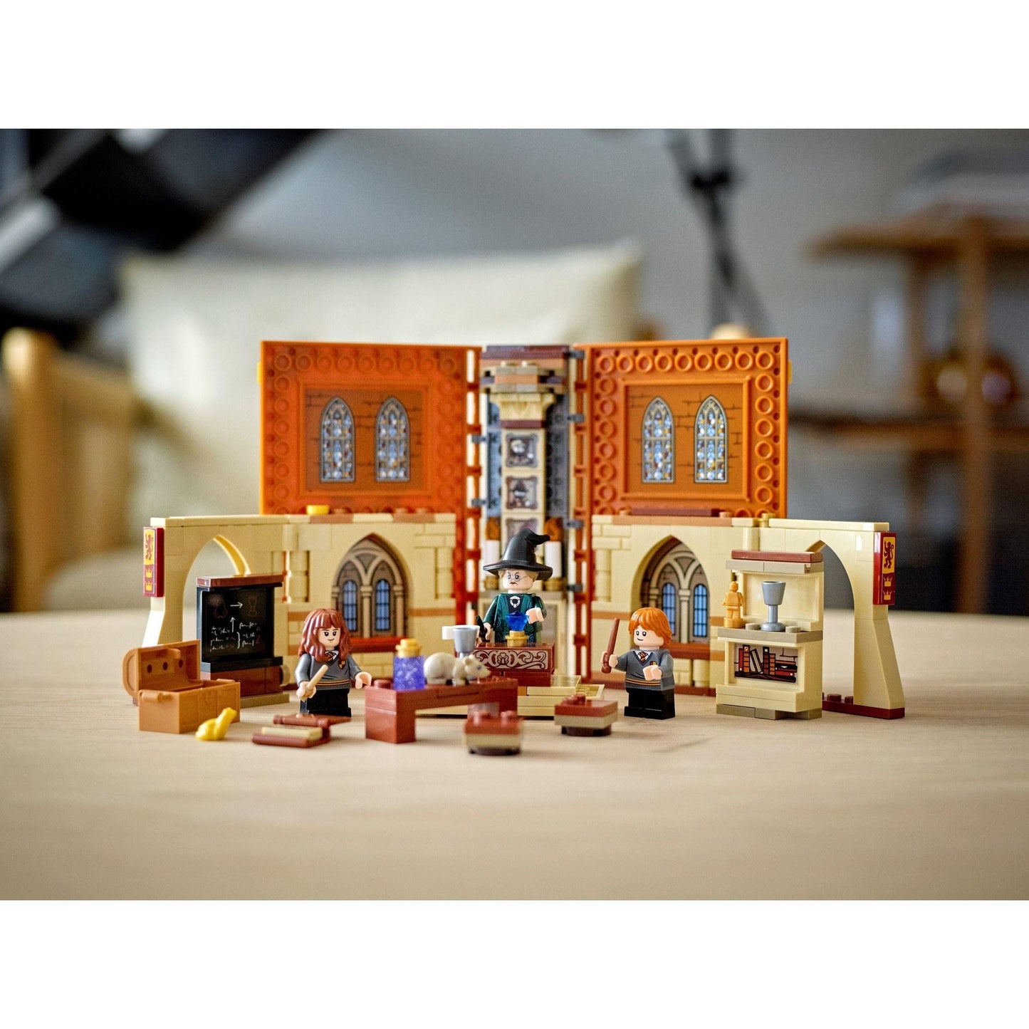 Hogwarts Moment: Transfiguration Class | Harry Potter | 76382