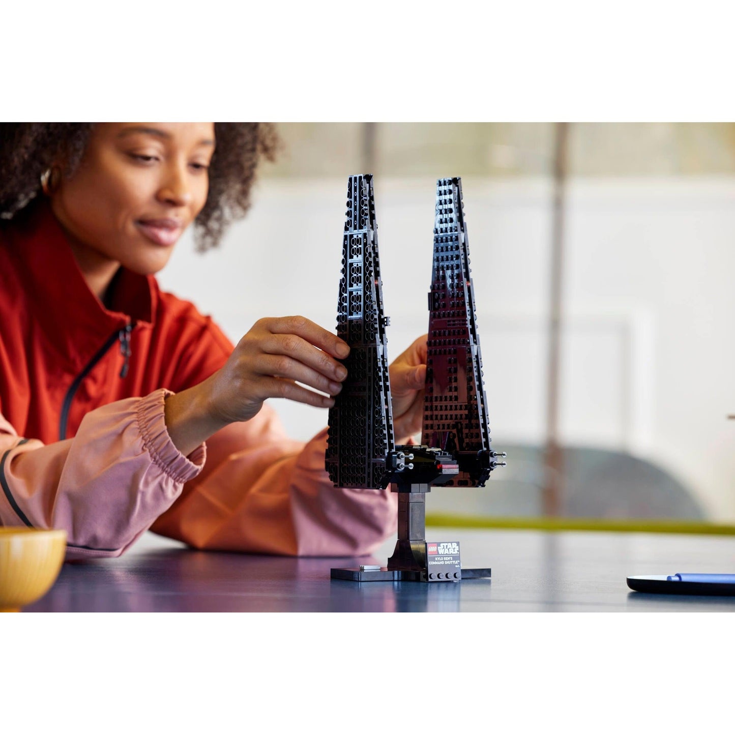 Kylo Ren's Command Shuttle | Star Wars | 75406