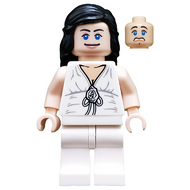 Marion Ravenwood - Haut de robe blanc, jambes blanches | iaj007