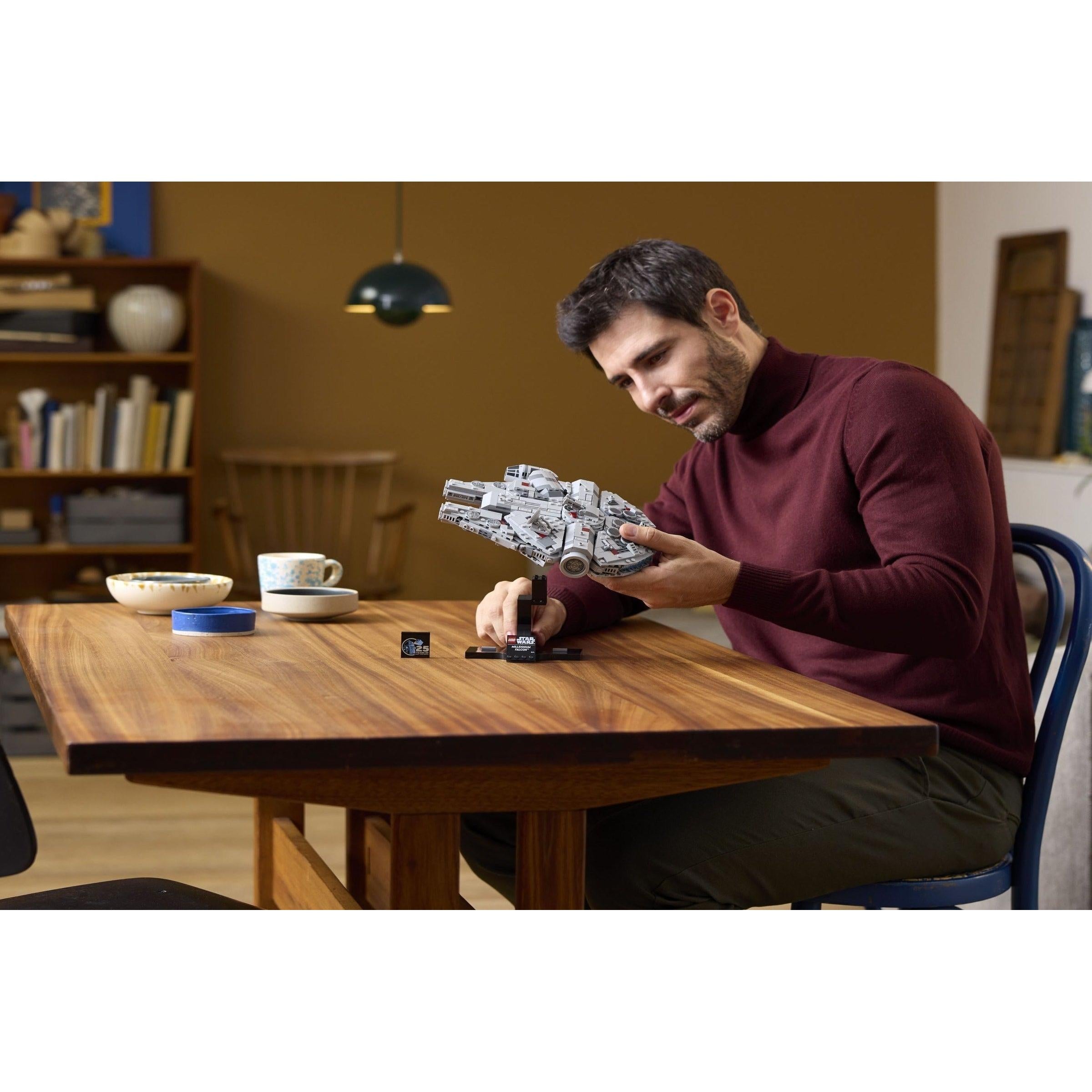 Millennium Falcon | Star Wars | 75375