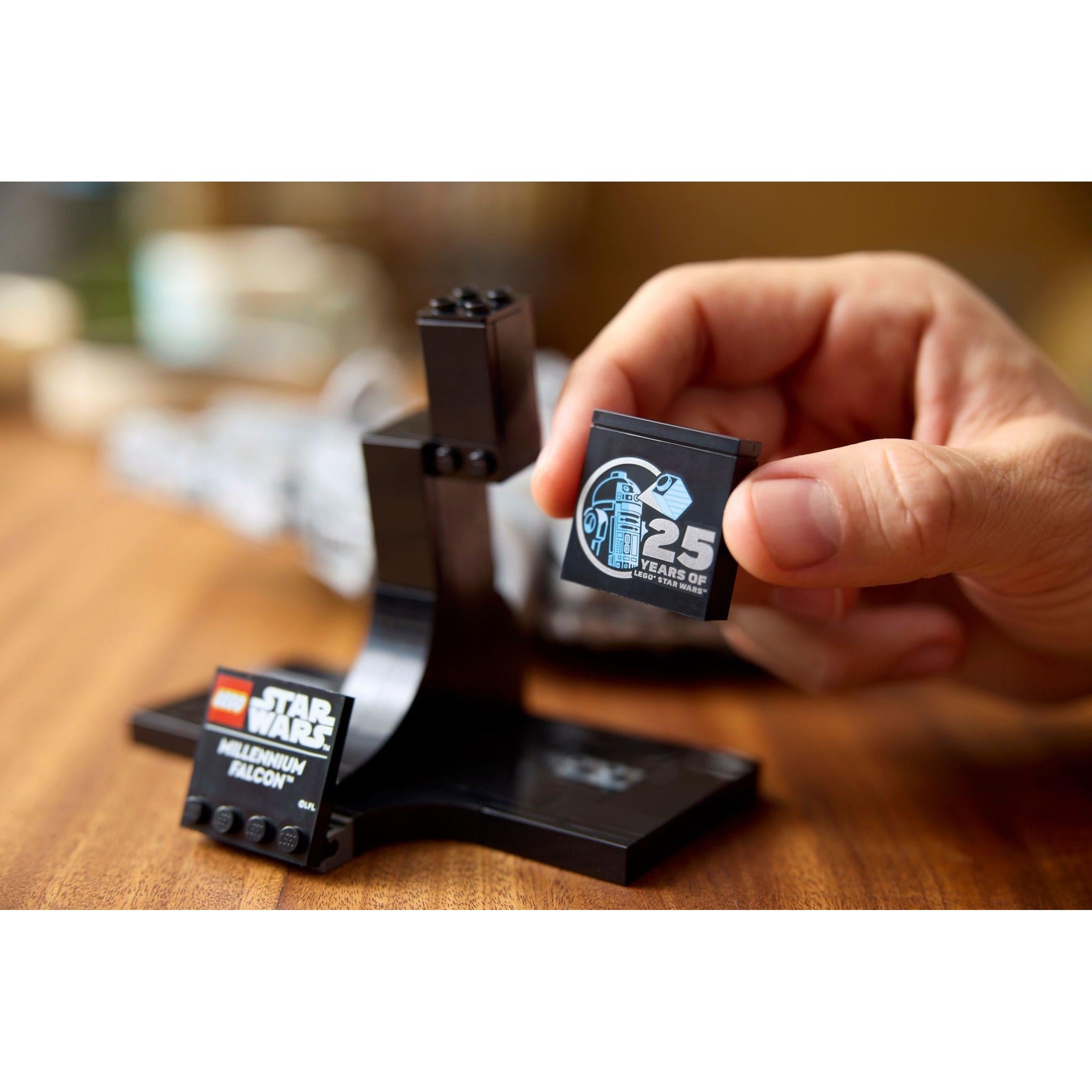 Millennium Falcon | Star Wars | 75375