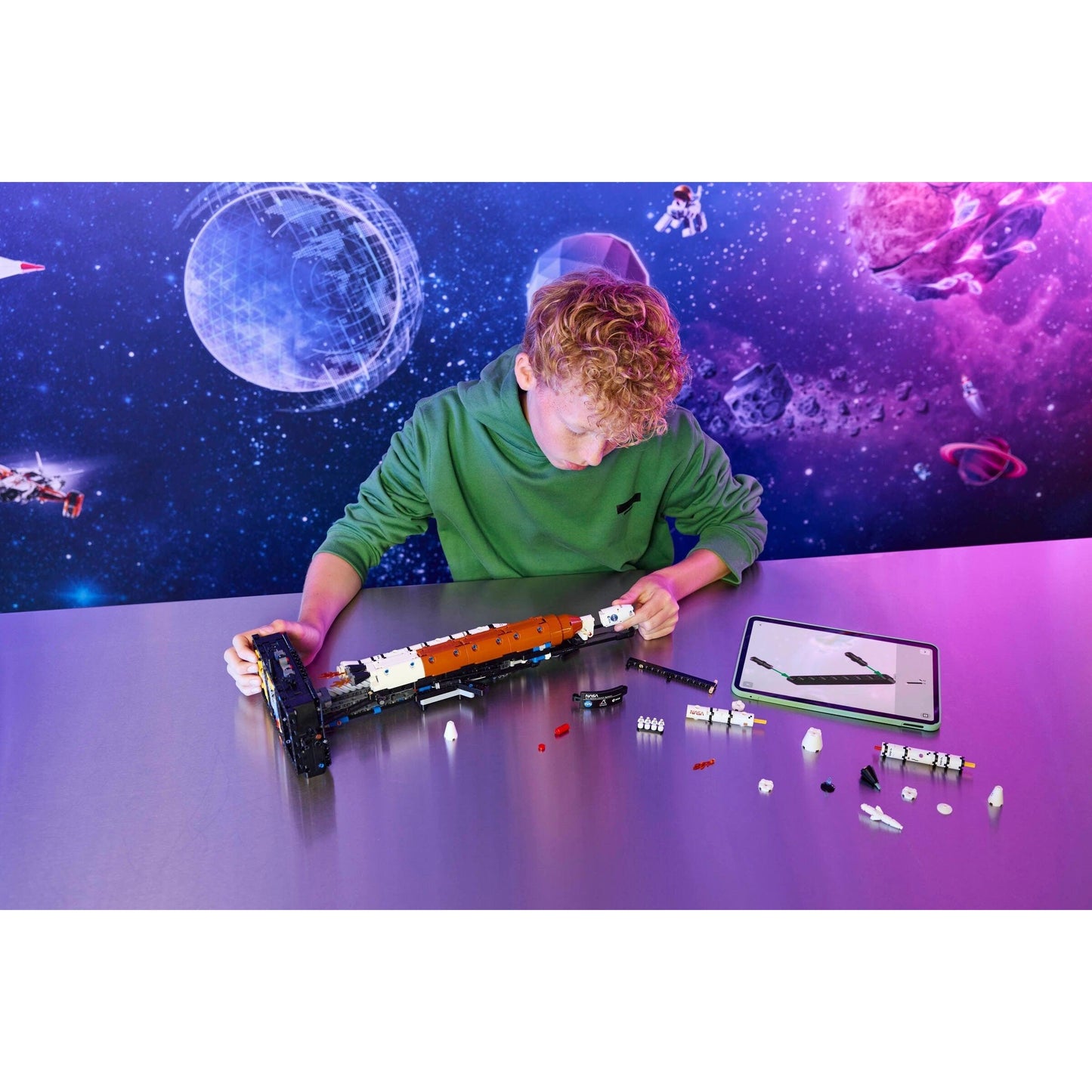 NASA Artemis Space Launch System Rocket | Technic | 42221