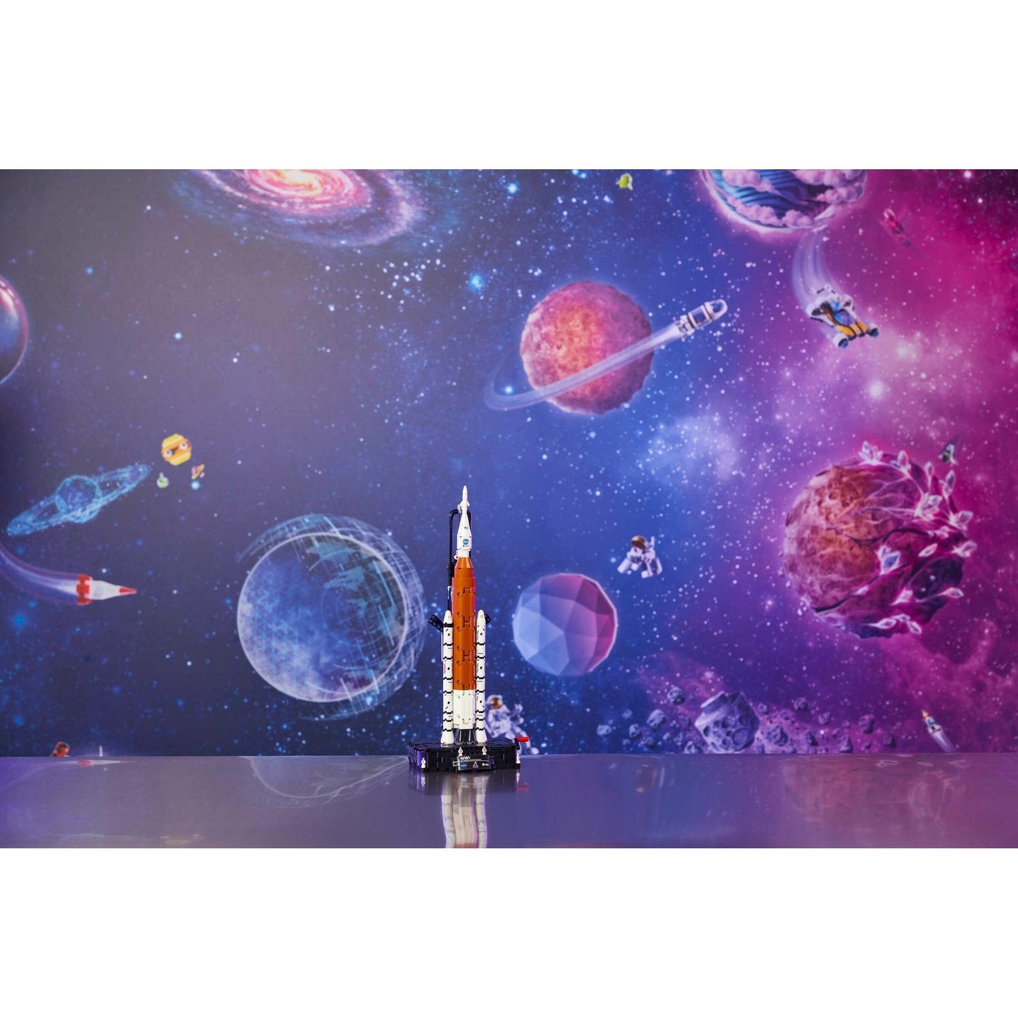 NASA Artemis Space Launch System Rocket | Technic | 42221