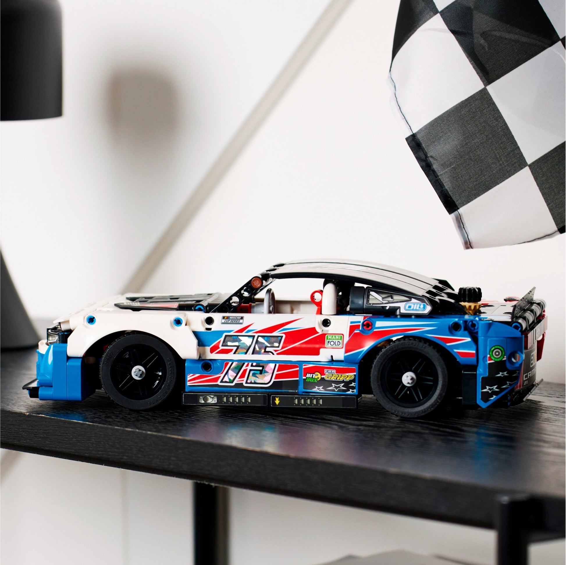 NASCAR Next Gen Chevrolet Camaro ZL1 | Technic | 42153
