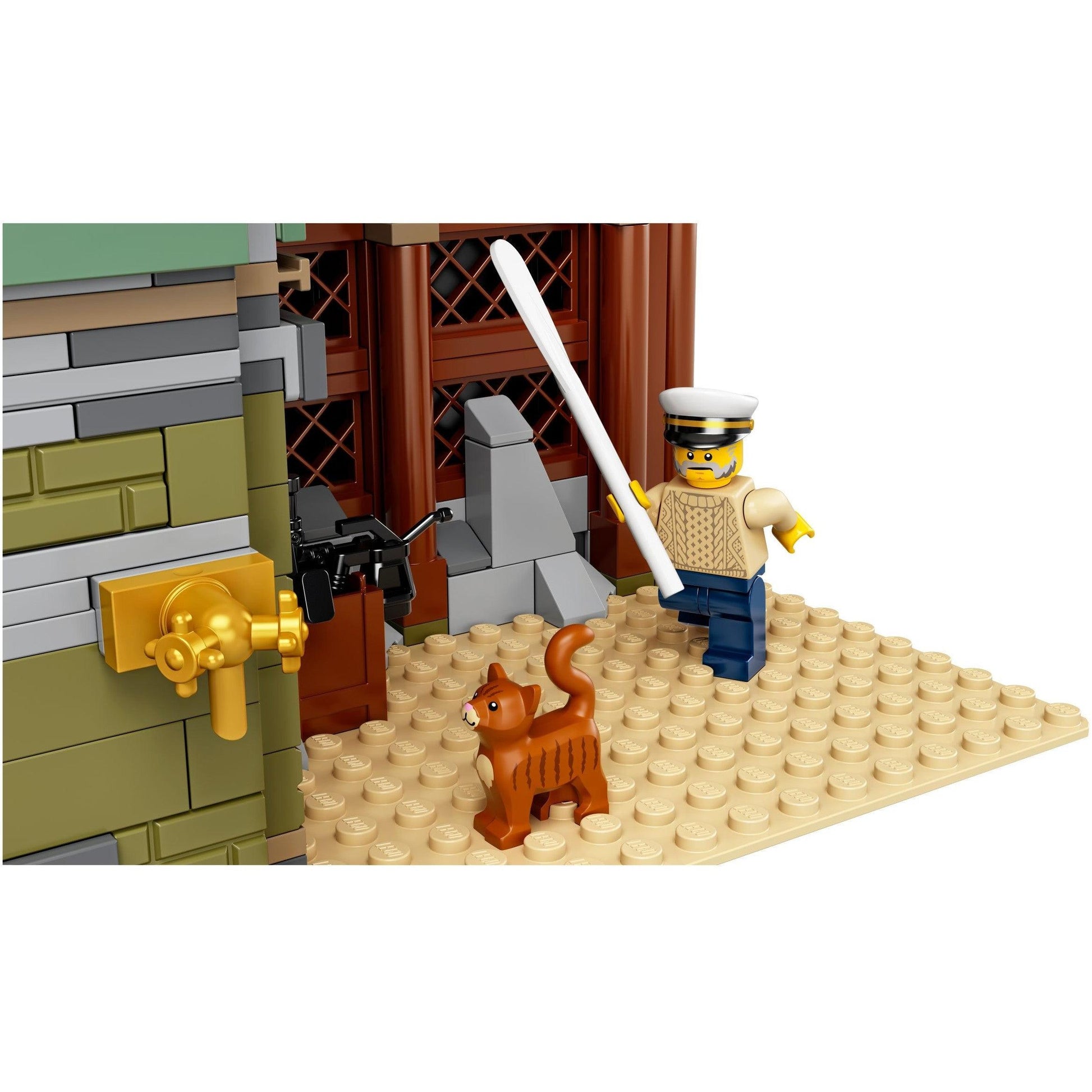 Old Fishing Store | Ideas | 21310
