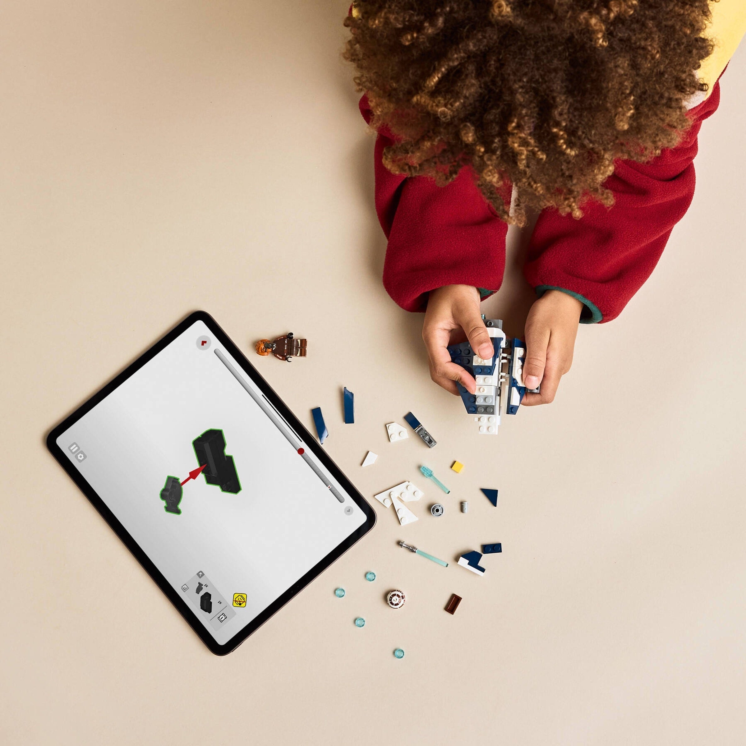 Plo Koon's Jedi Starfighter Microfighter | Star Wars | 75400